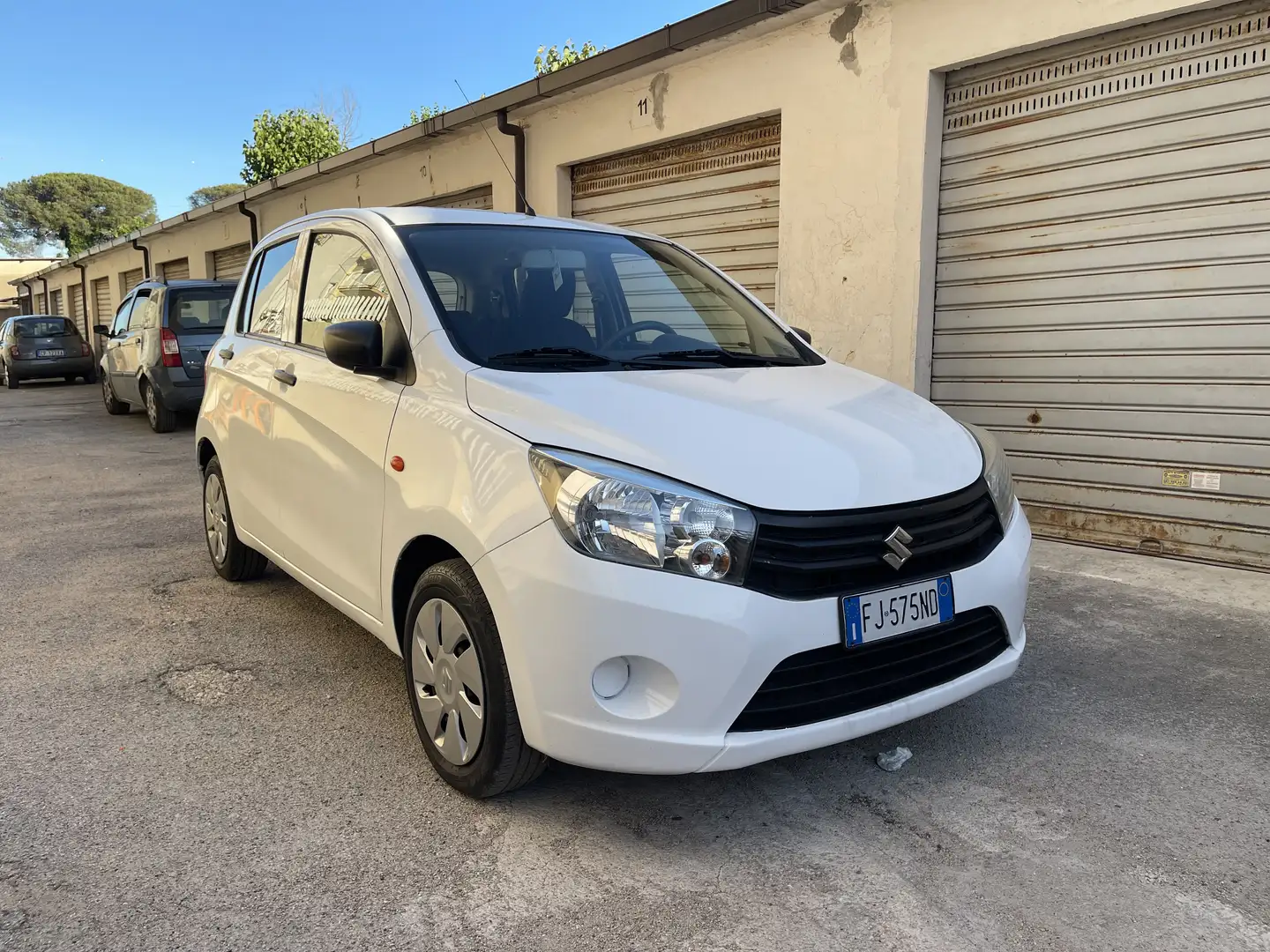 Suzuki Celerio 1.0 dualjet Style s&s - 1