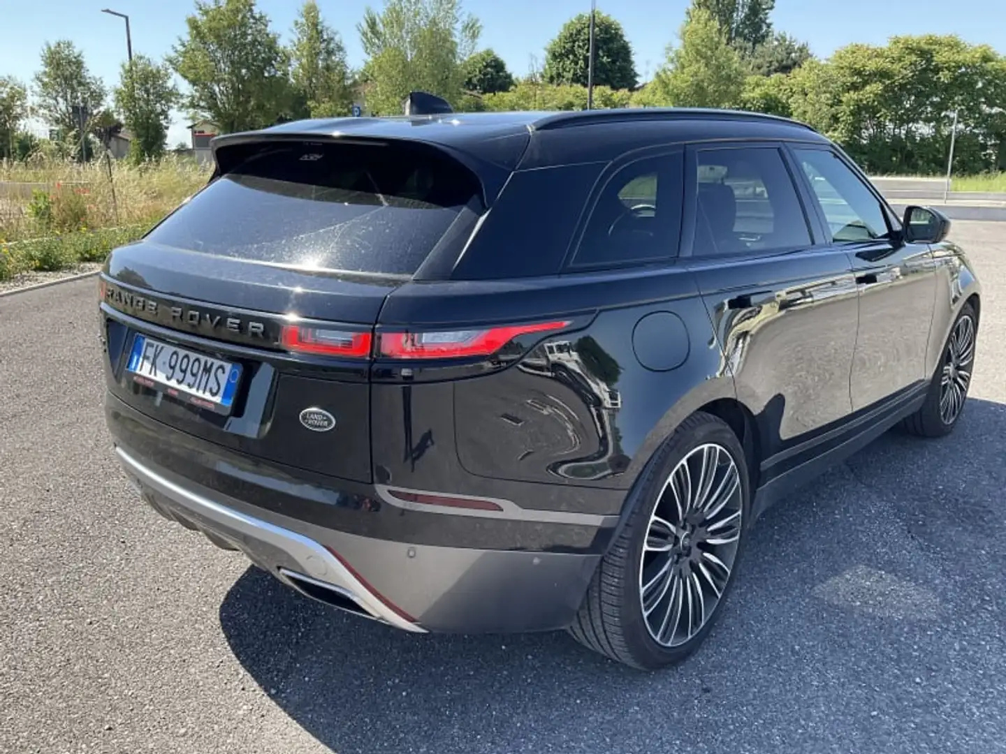 Land Rover Range Rover Velar 3.0 V6 SD6 300 CV S Noir - 2