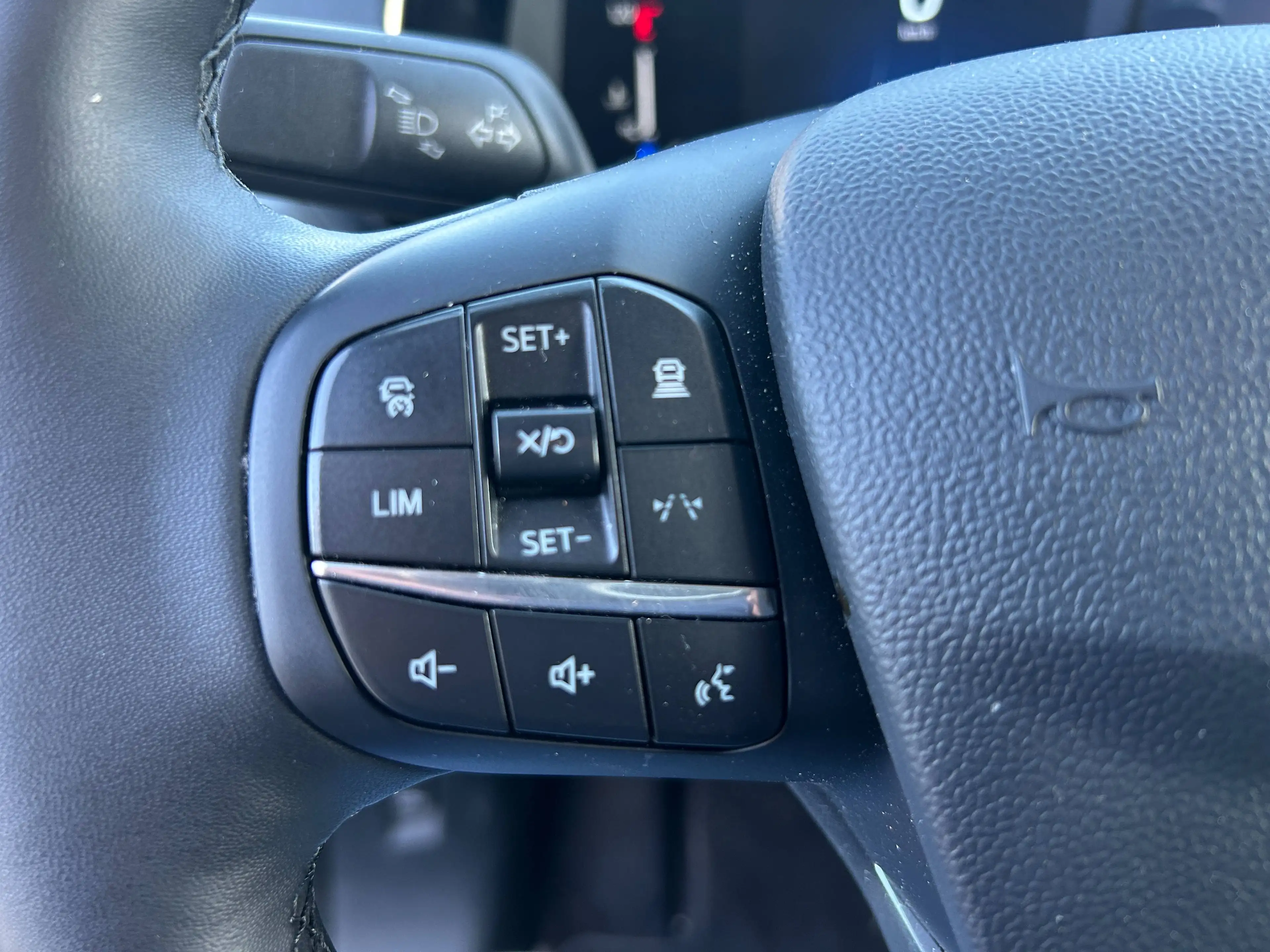 Ford Tourneo Courier Tourneo Courier 1.0 EcoBoost Titanium Titanium — photo 12
