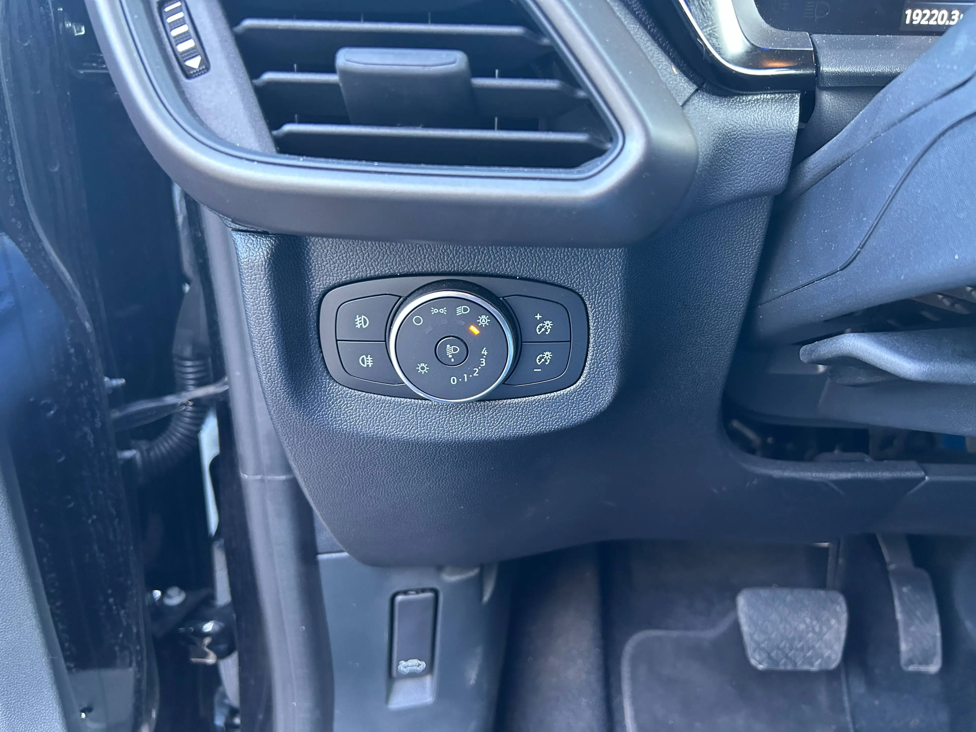 Ford Tourneo Courier Tourneo Courier 1.0 EcoBoost Titanium Titanium — photo 13
