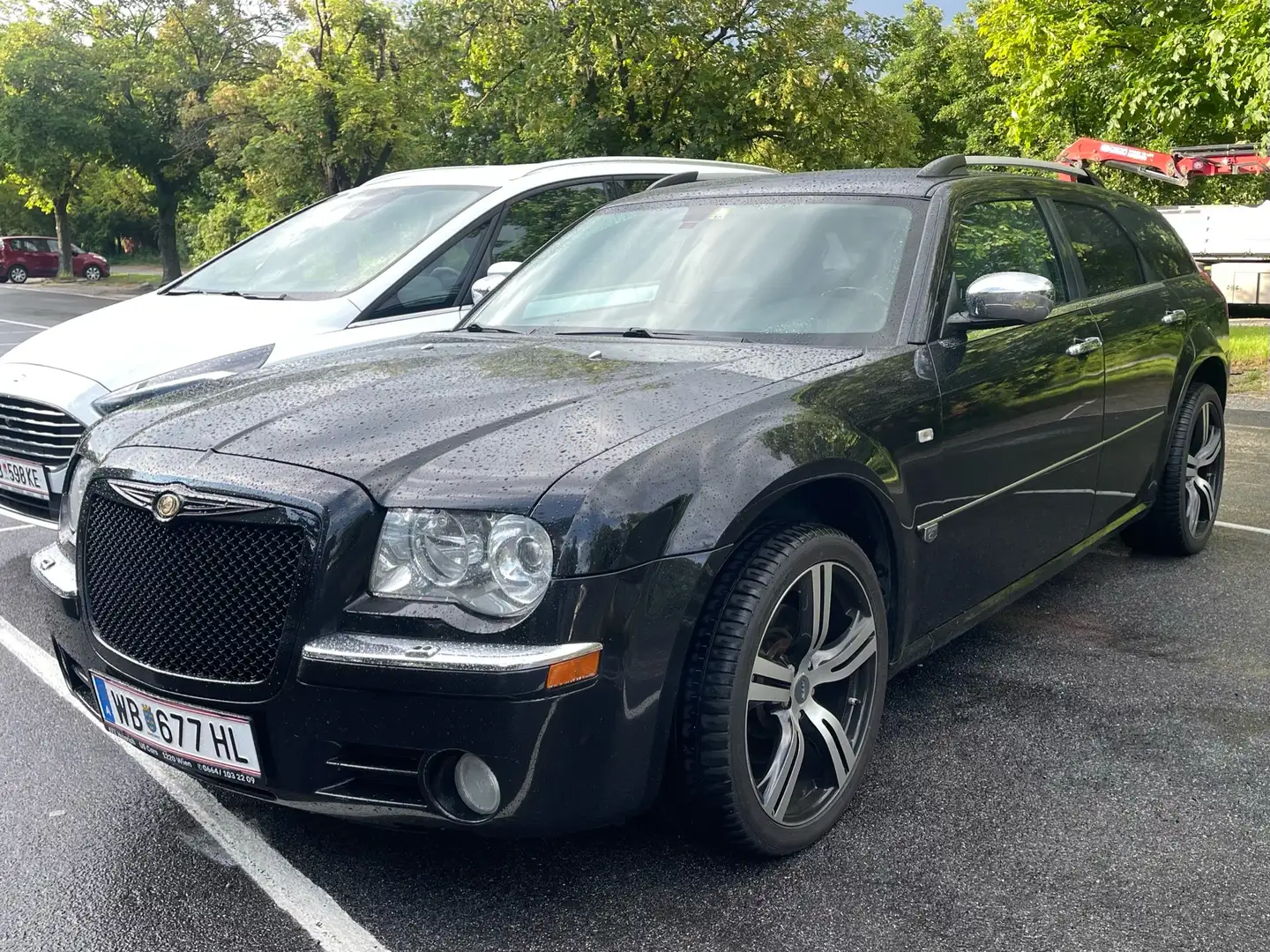 Chrysler 300C Touring V8 HEMI AWD Černá - 1