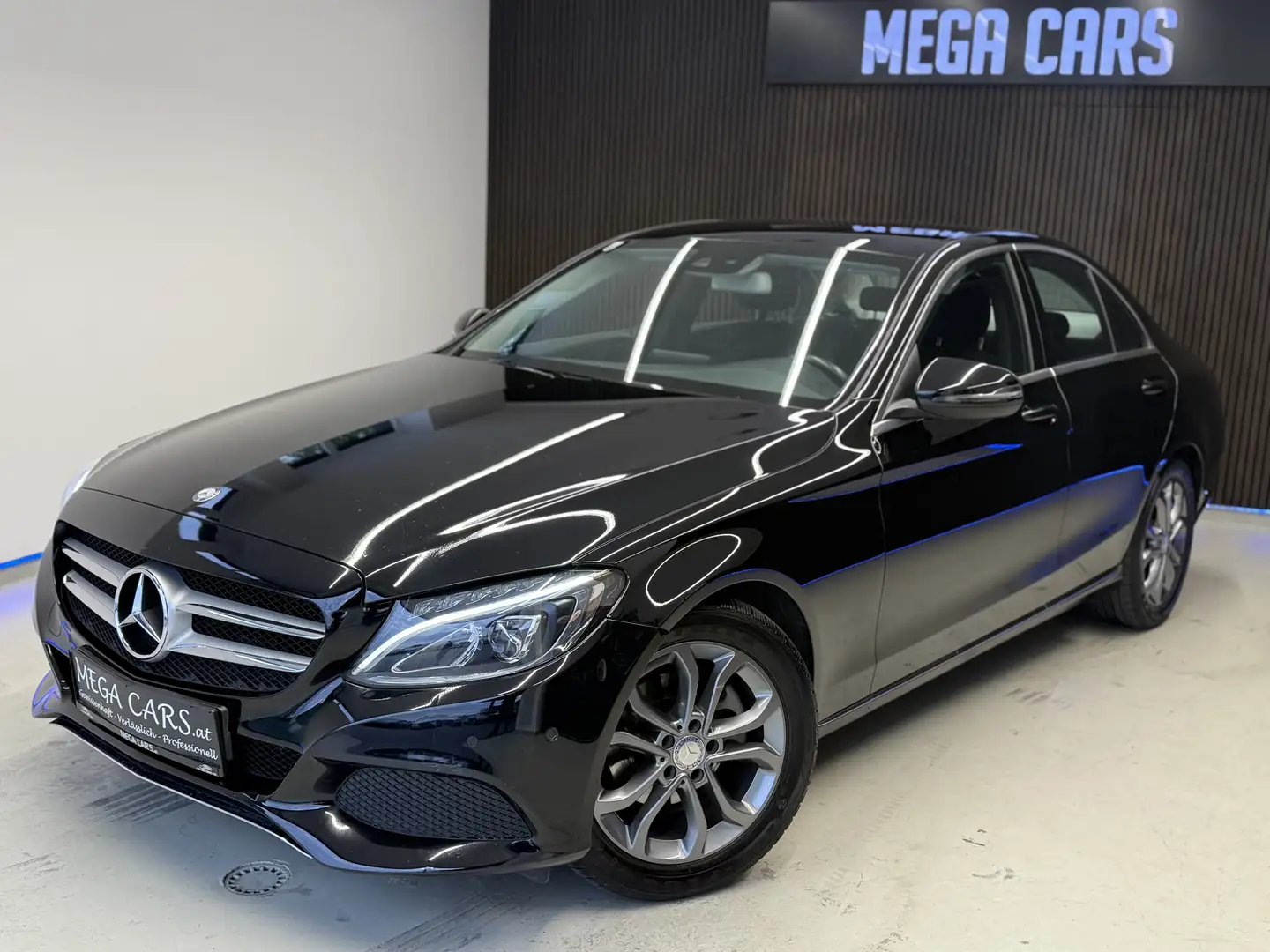 Mercedes-Benz C 180 d BlueTec Aut. / NAVI / SITZH. / Schwarz - 1