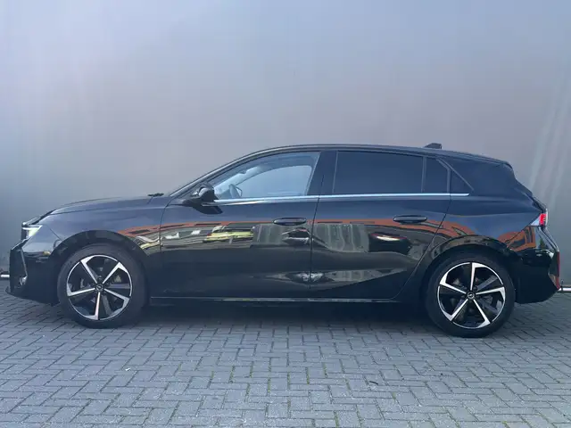 Opel Astra view 8