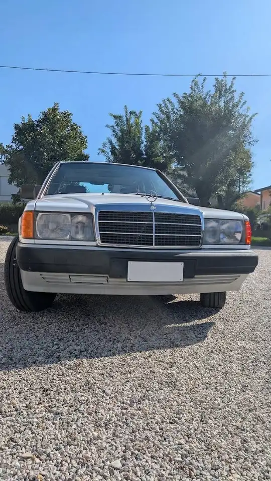 Mercedes-Benz 190 2.0 105cv, foto 2