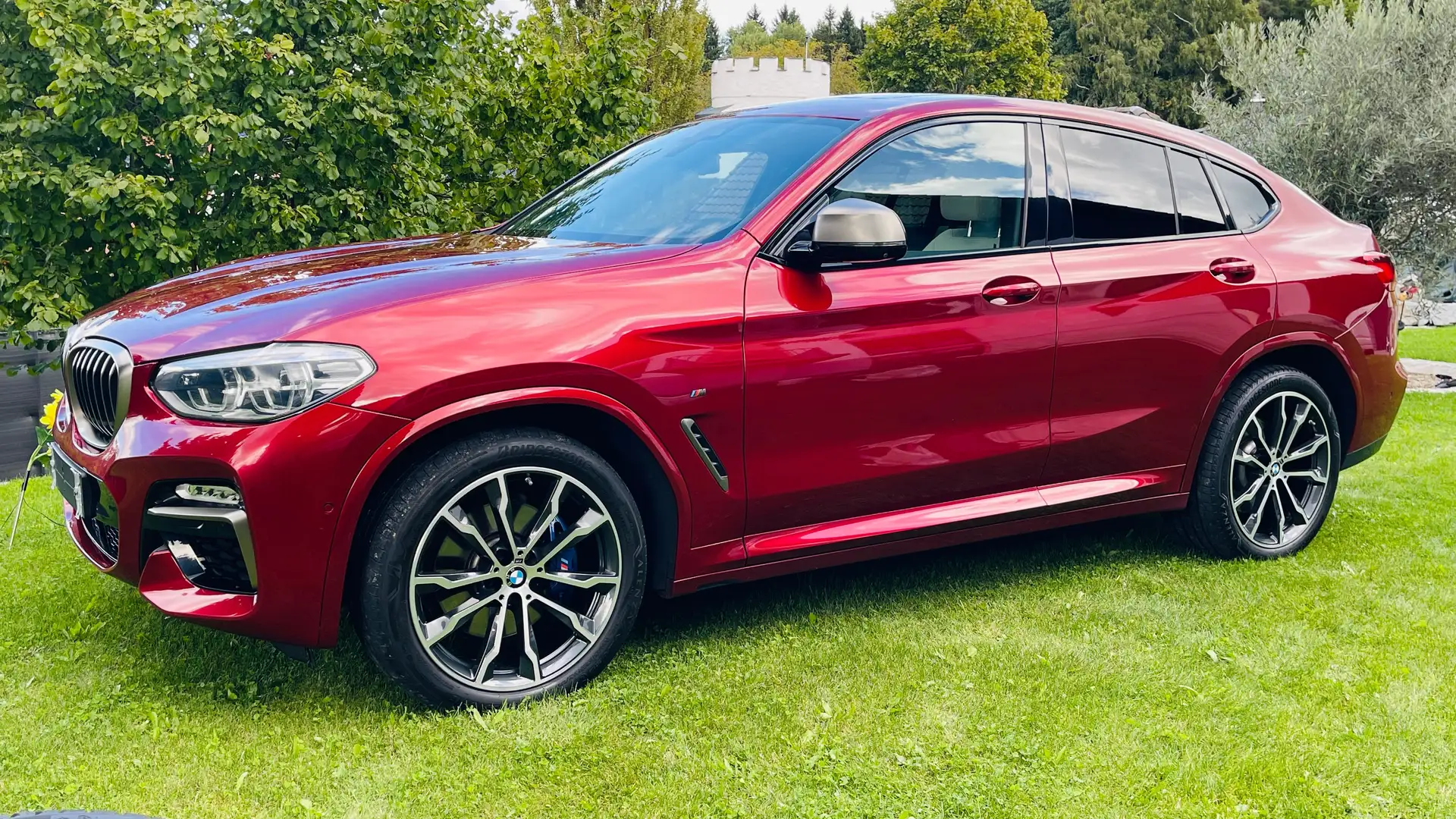 BMW X4 M 40d VOLL IndiviBrilli met VOLL 360‘ STHZ AHK 2x2 Rood - 1