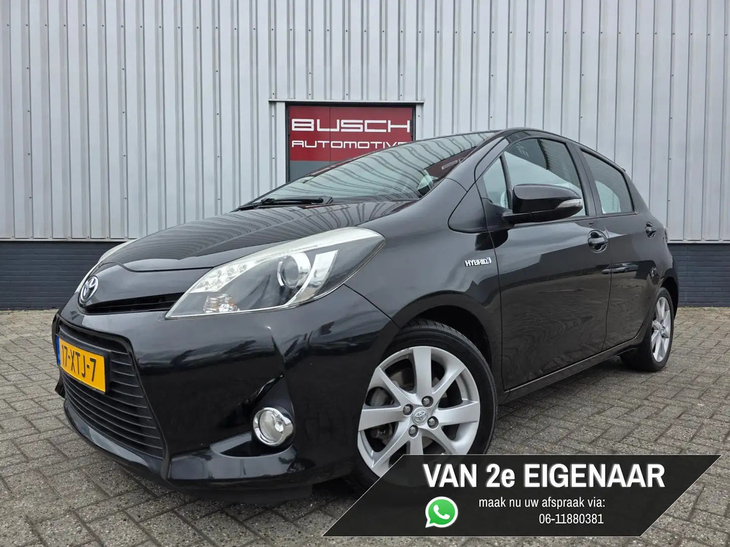 Toyota Yaris 1.5 Full Hybrid 5 deurs Dynamic VAN 2e EIGENAAR Noir - 1