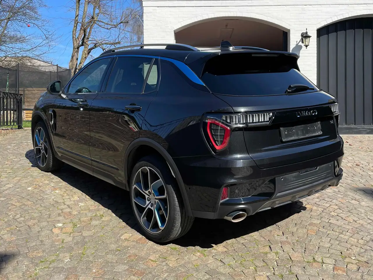 Lynk & Co 01 2022