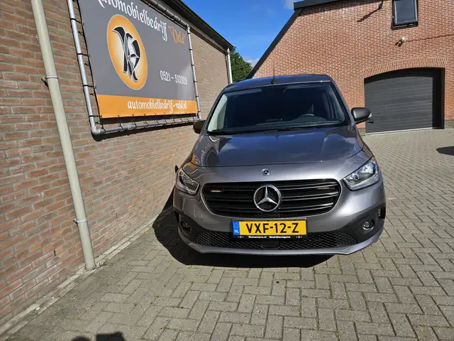 Mercedes-Benz Citan view 2