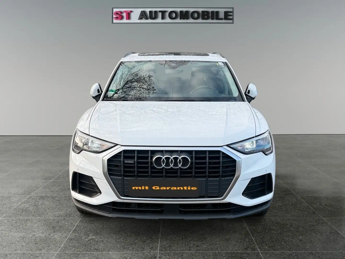 Audi Q3 40 TDI 2.0 Quattro-Automatik-Pano.Navi-PDC Weiß - 2