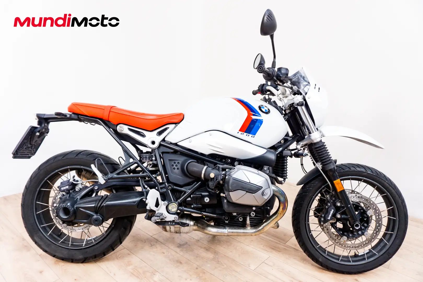 BMW R nineT - 1