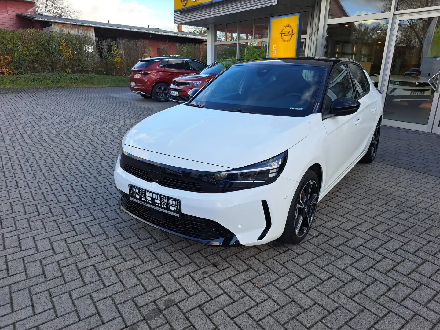 Opel Corsa F 1.2 Turbo GS Blanc - 2