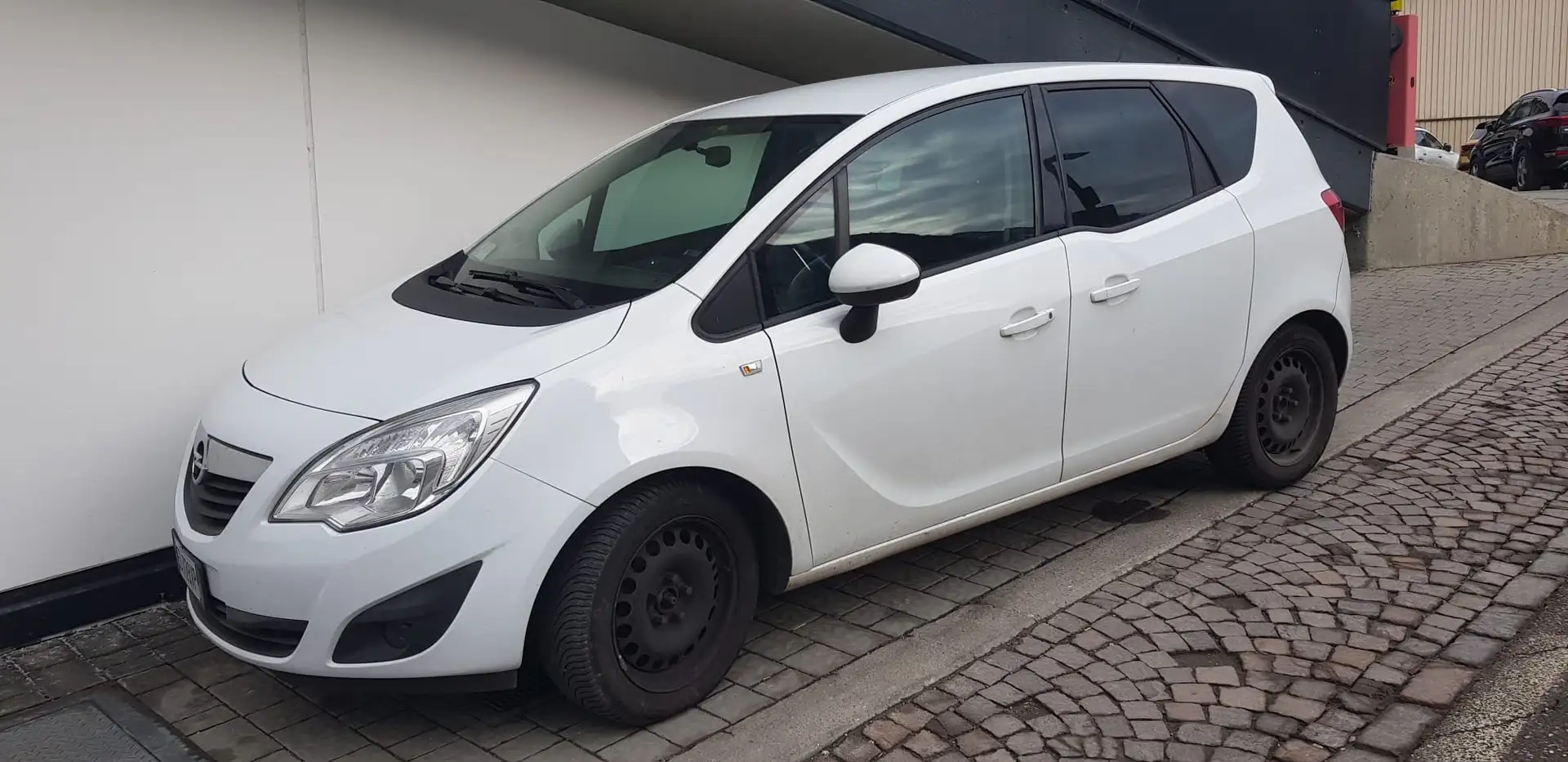 Opel Meriva Meriva 1,4 ecoFlex Turbo  Edition EURO5 TOP!130TKM Weiß - 1