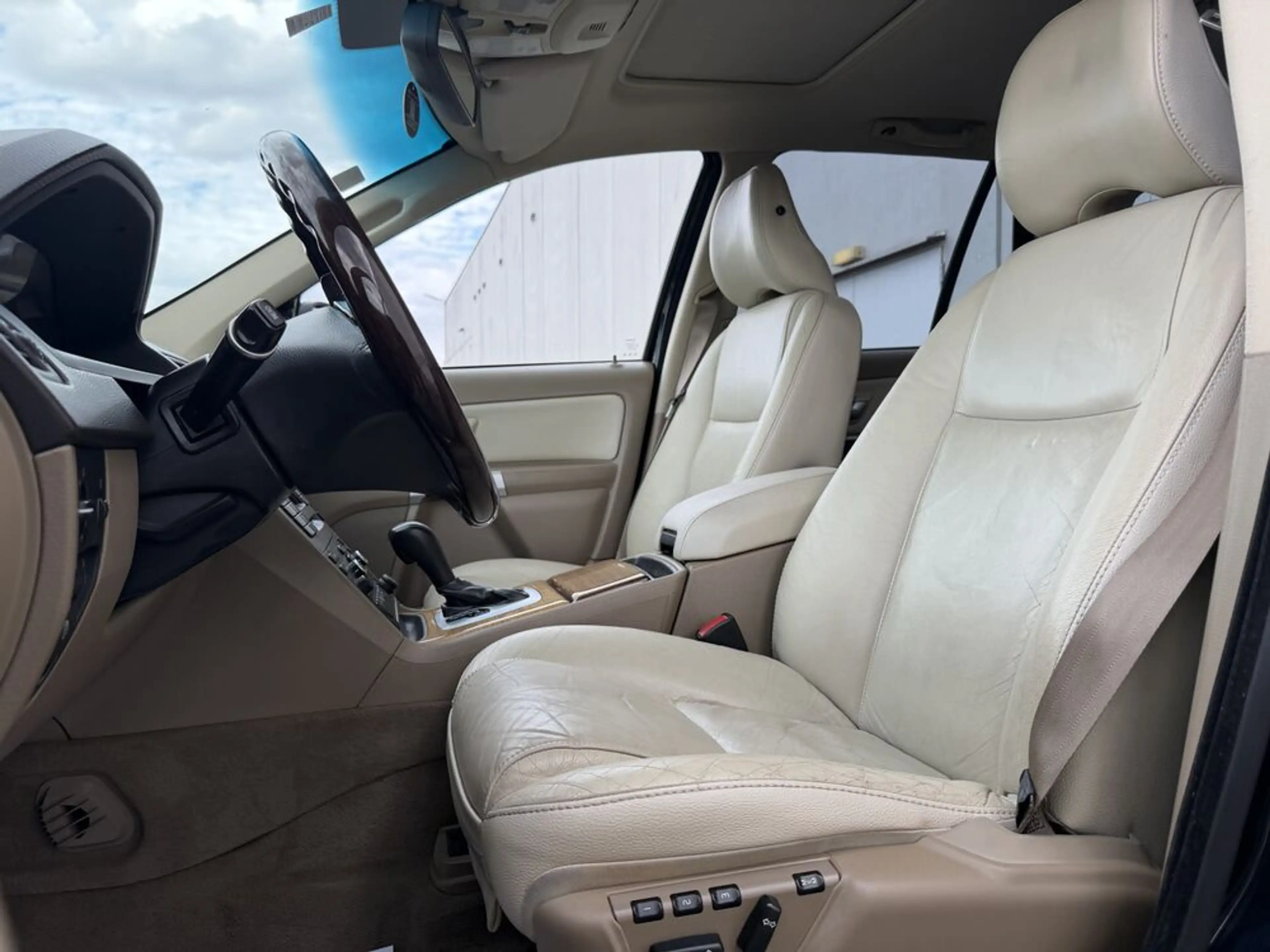 Volvo XC90 3,2 A Sport Geartronic 2.Besitz 7.Sitzer — photo 15