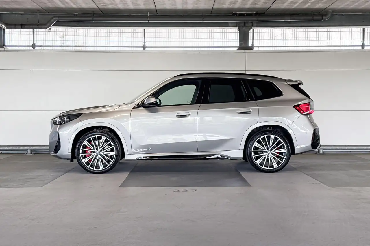 BMW iX1 2026