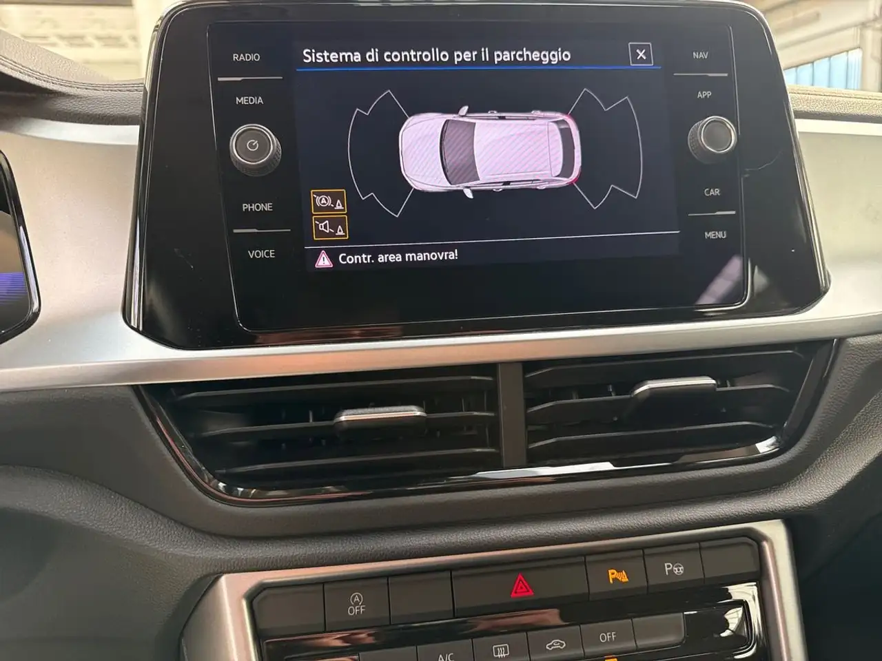 Volkswagen T-Roc T-Roc I 2022 1.0 tsi Life 110cv 18