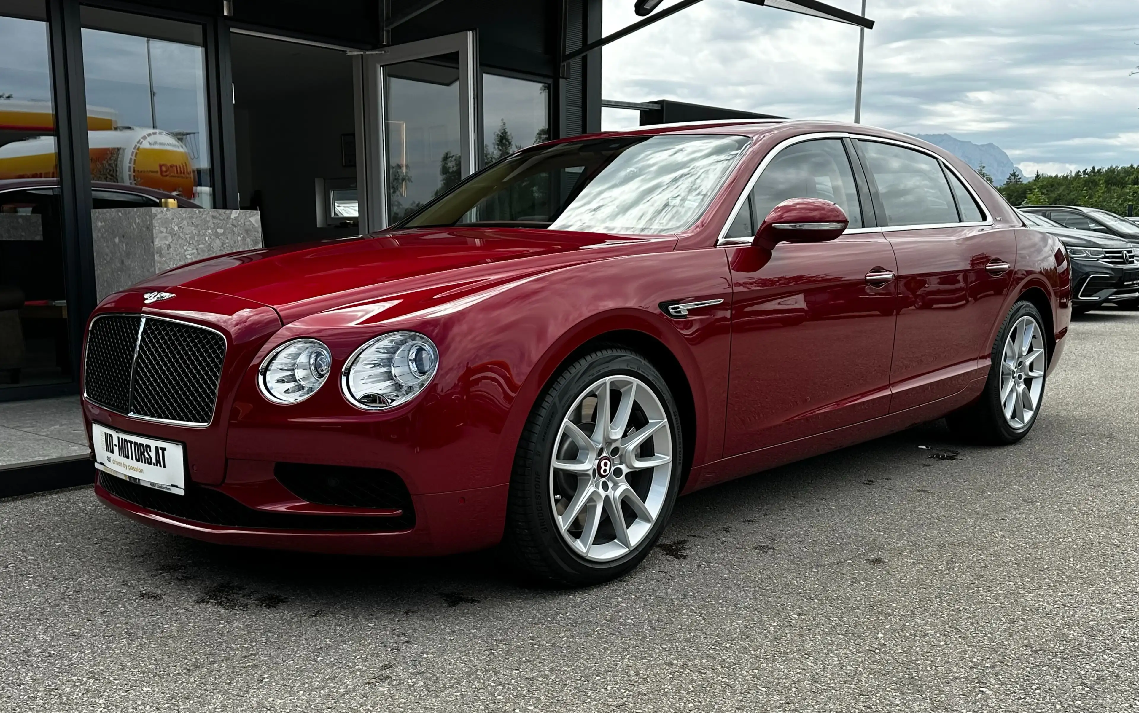 Bentley Flying Spur V8 S *Ö-2.Besitz*Ein-Traum* — photo 5