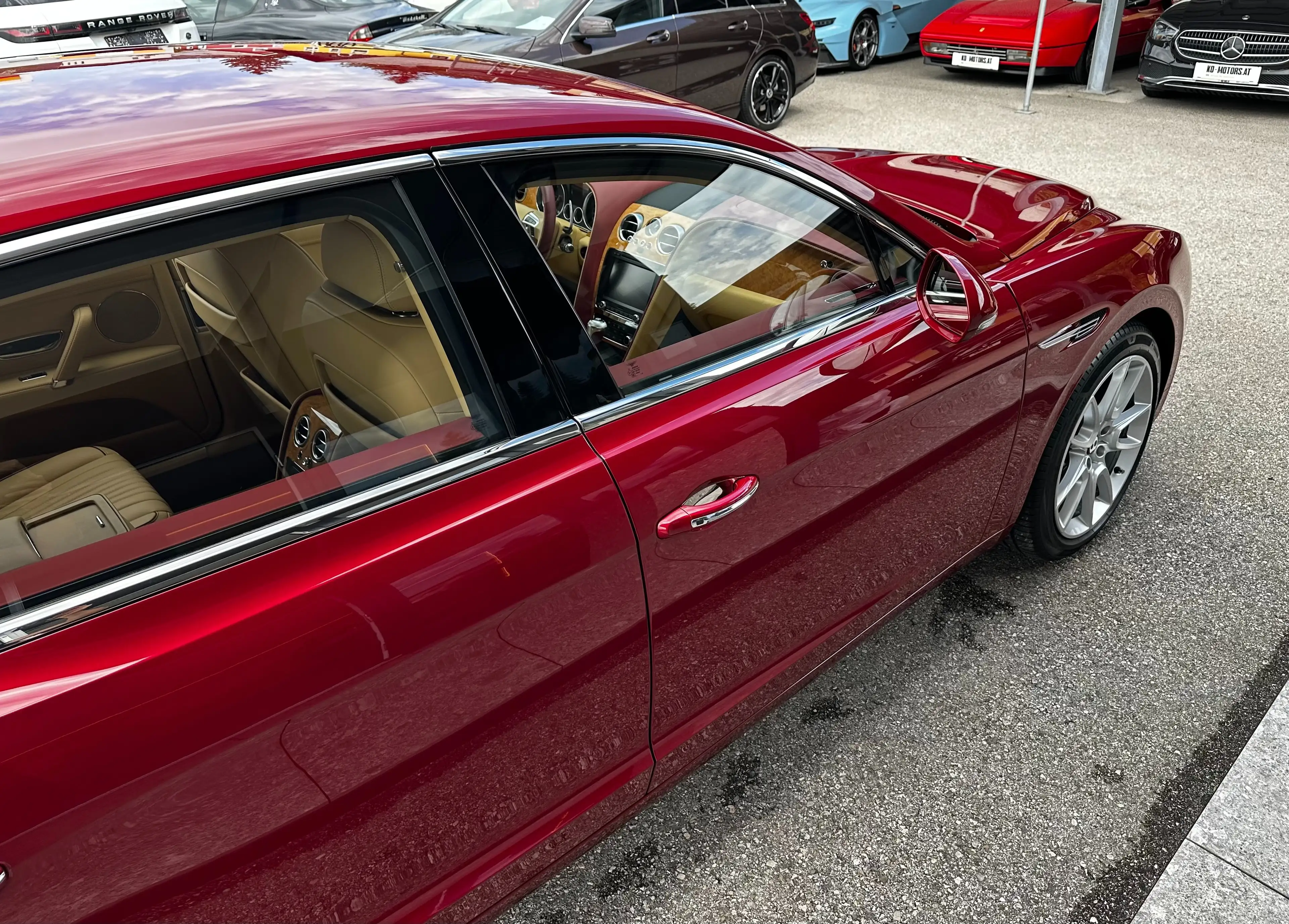 Bentley Flying Spur V8 S *Ö-2.Besitz*Ein-Traum* — photo 14