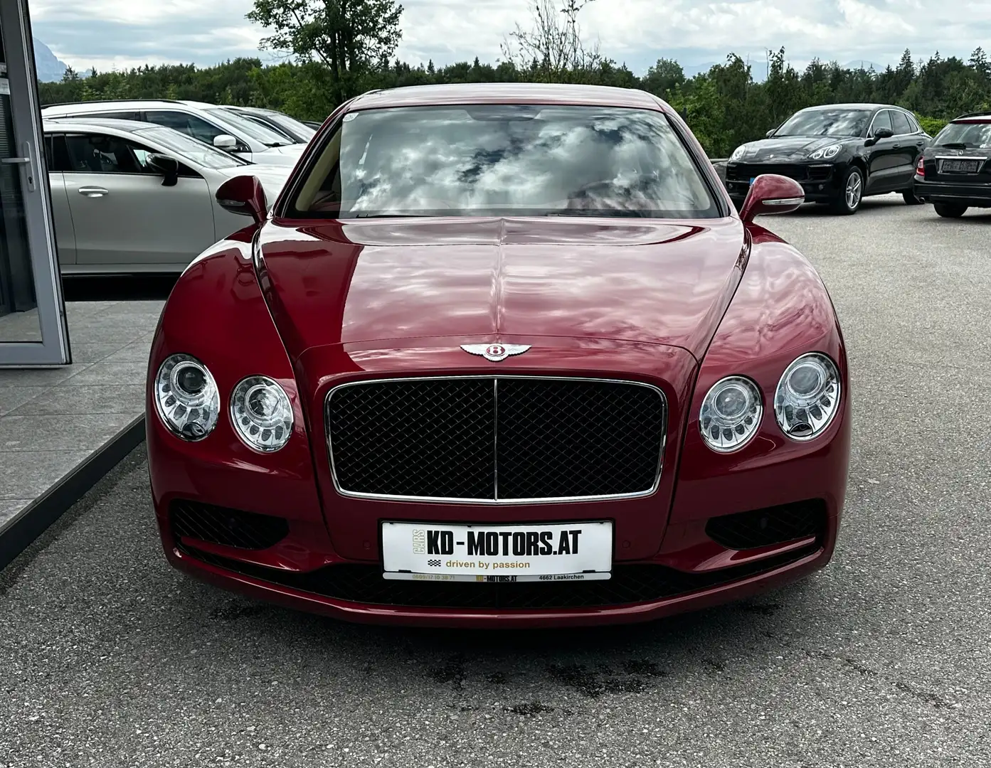 Bentley Flying Spur V8 S *Ö-2.Besitz*Ein-Traum* Rot - 2