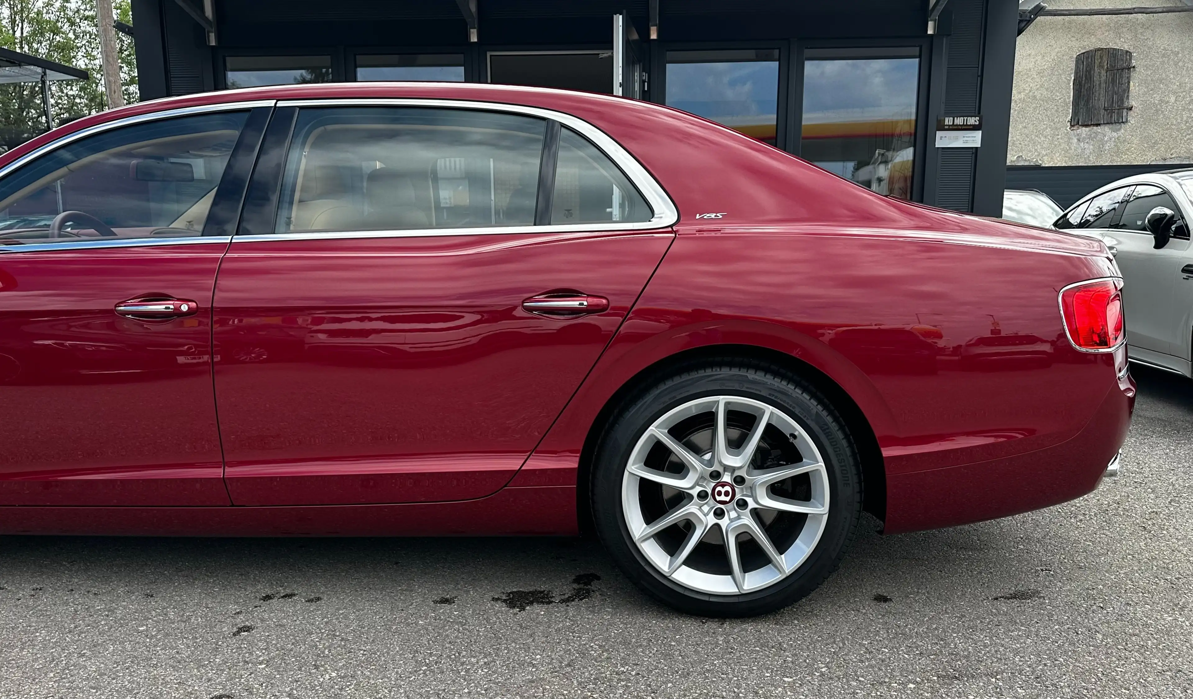 Bentley Flying Spur V8 S *Ö-2.Besitz*Ein-Traum* — photo 9