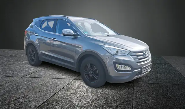 Hyundai SANTA FE 2.2 CRDi Style 2WD *Navi*Kamera*AHK*