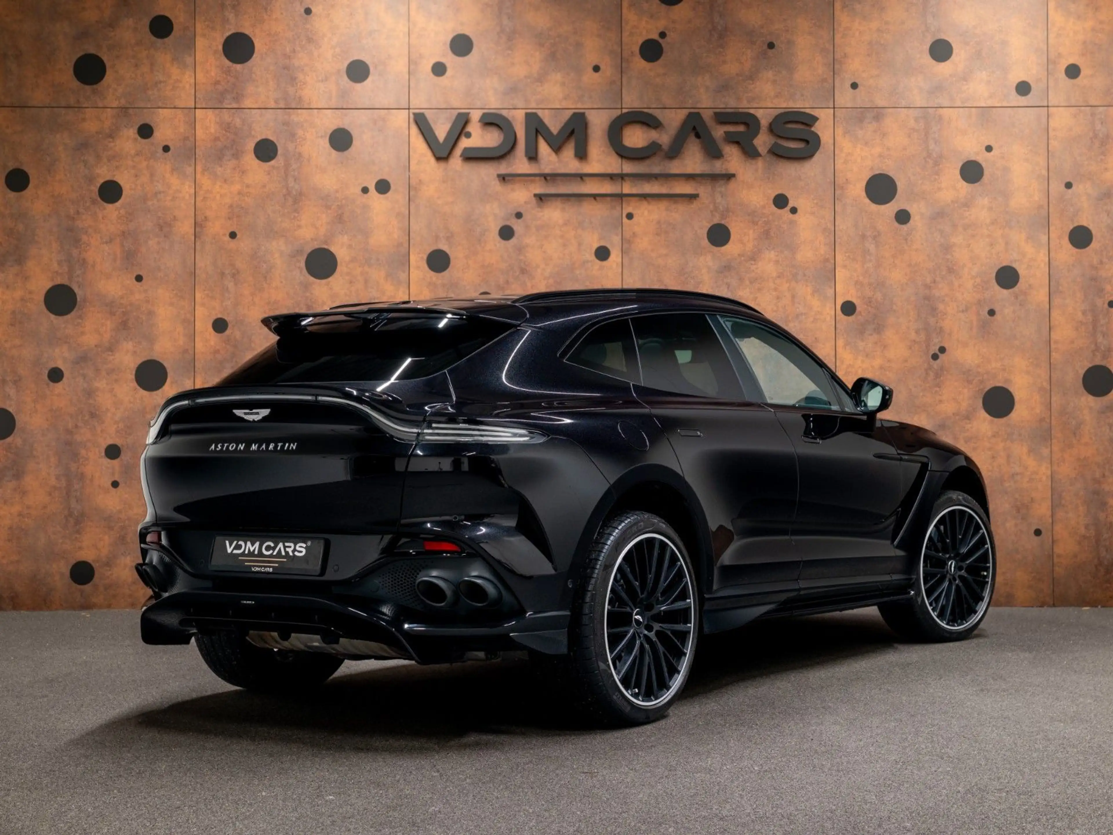 Aston Martin DBX 707 *Carbon*Sitzbelüftung*ACC*360*DesignPack — photo 5