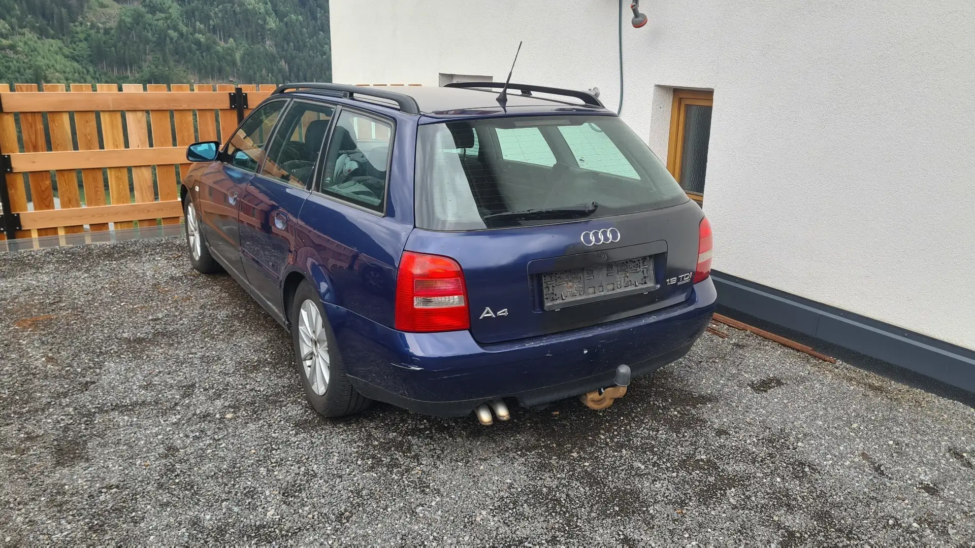 Audi A4 B5 1.9 TDI QUATTRO ATJ 6 Gang Blau - 2