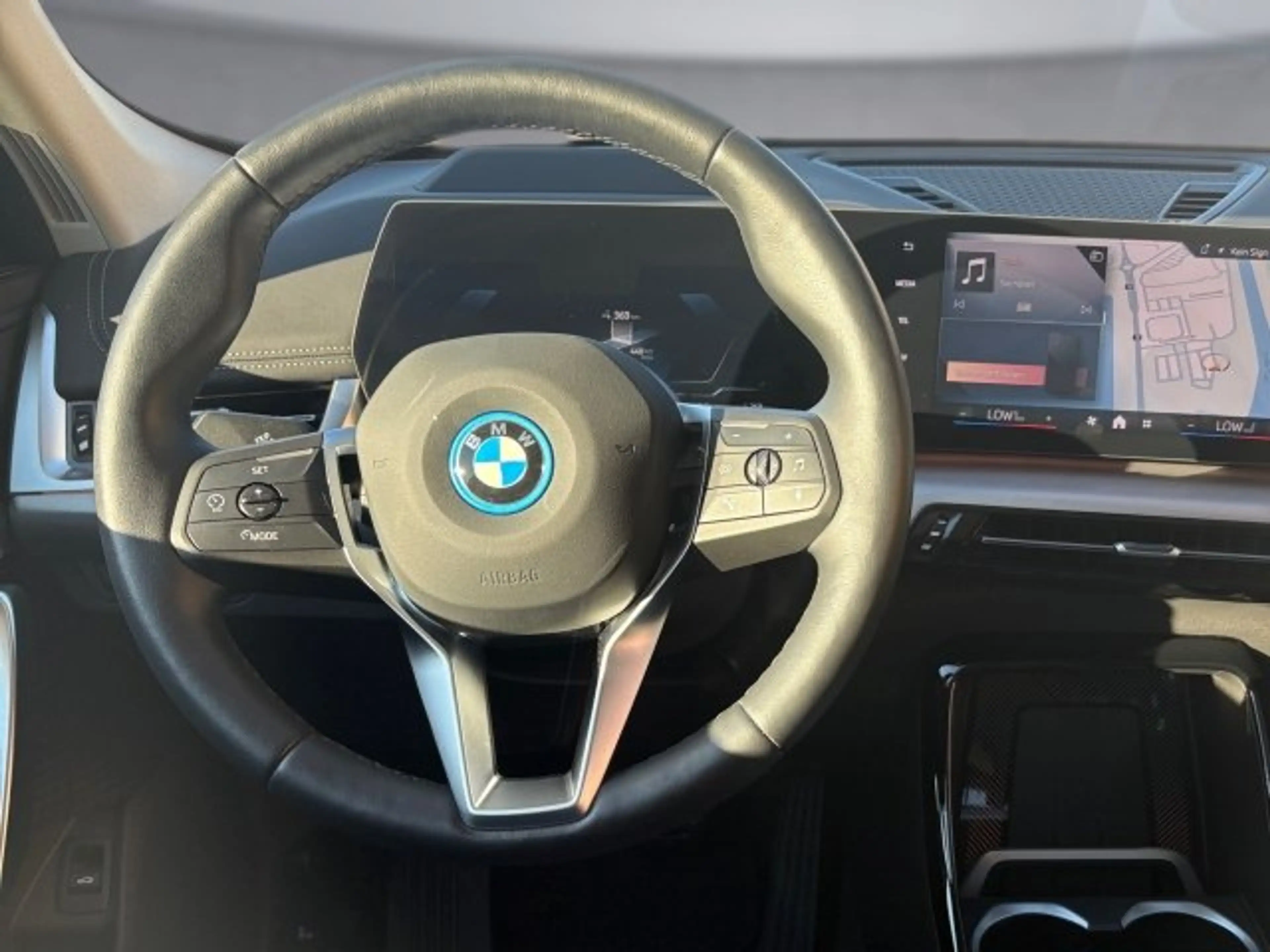 BMW iX1 eDrive20 U11 HB0 — photo 7