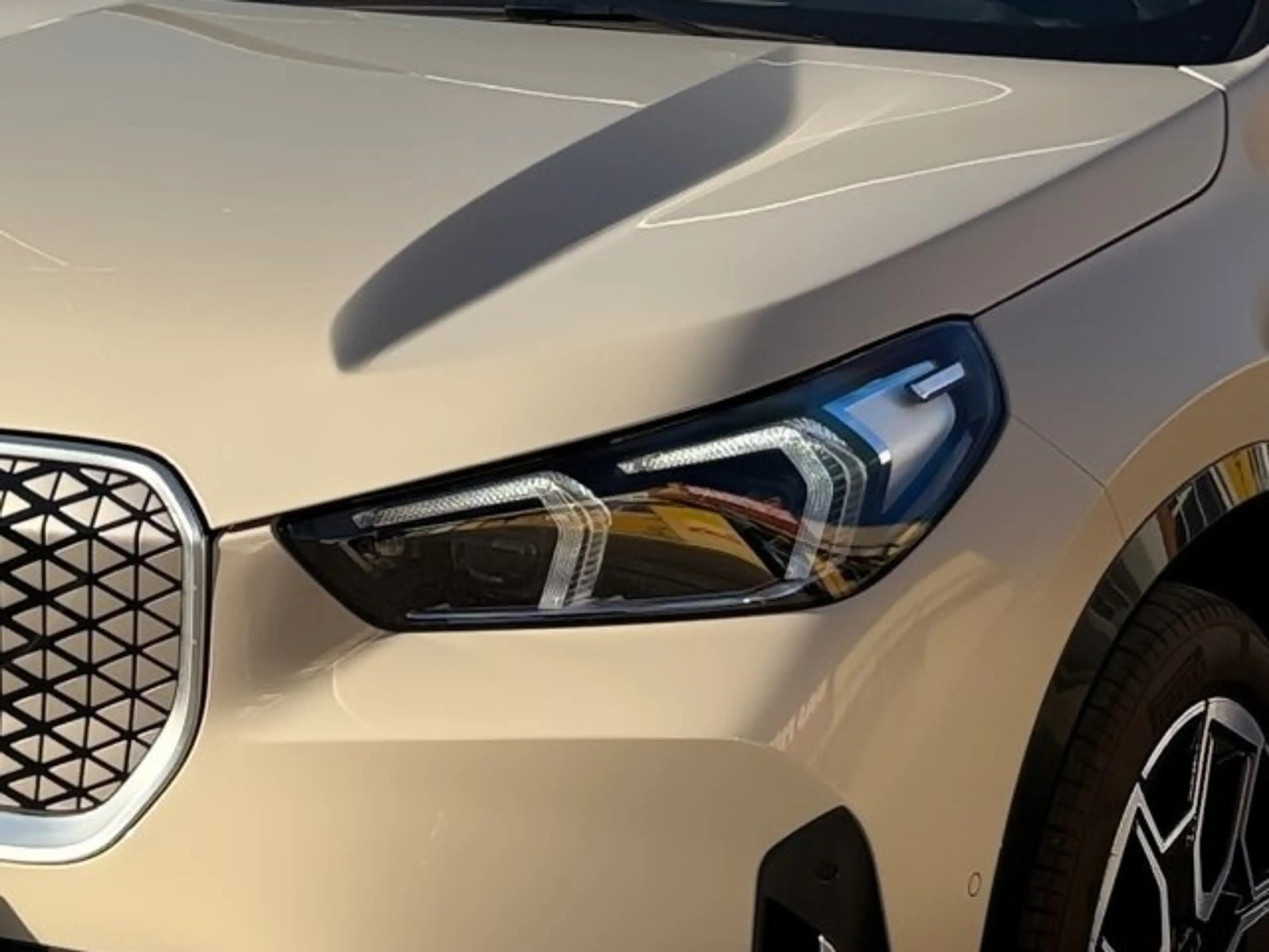 BMW iX1 eDrive20 U11 HB0 — photo 4