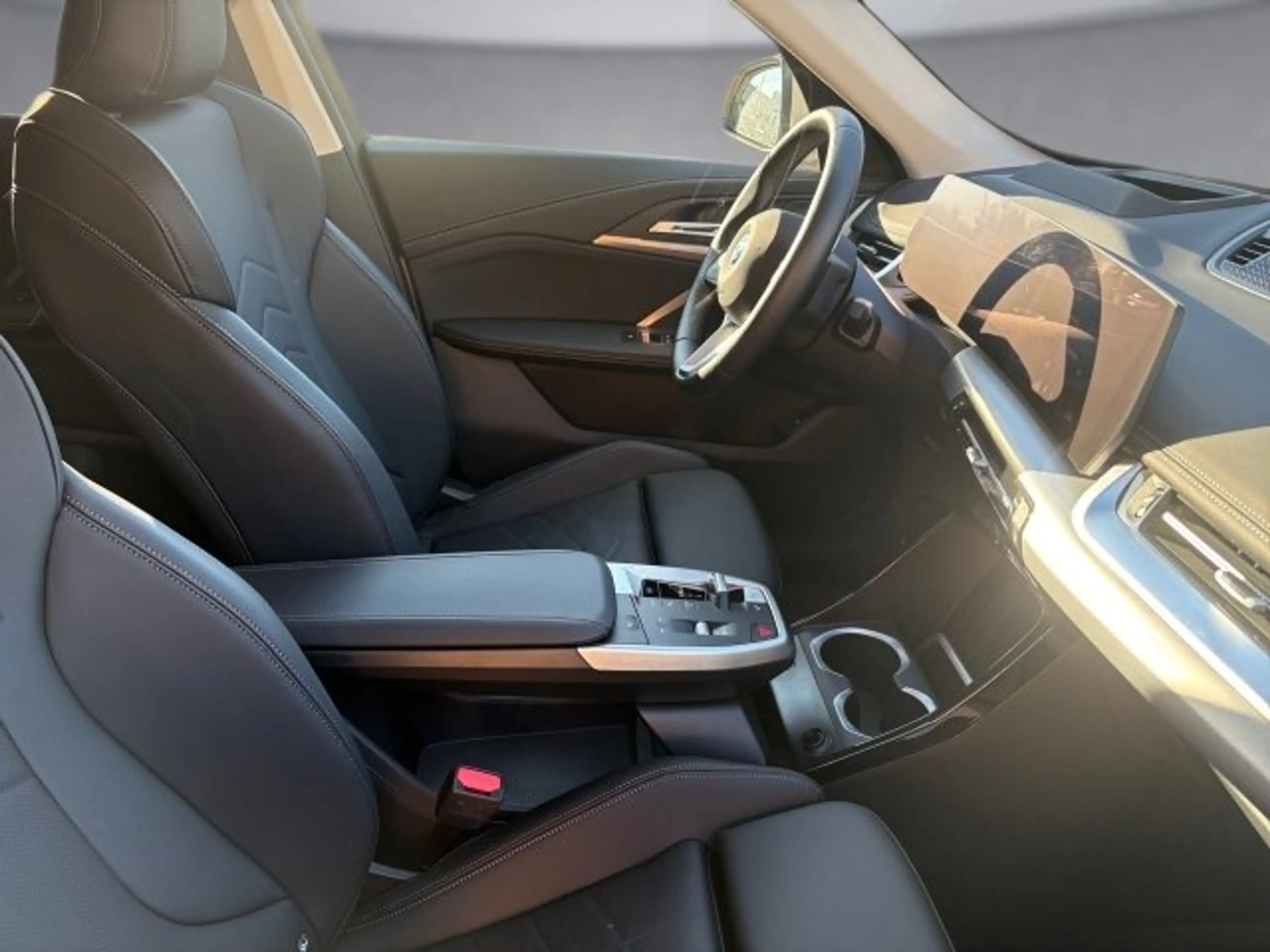 BMW iX1 eDrive20 U11 HB0 — photo 8