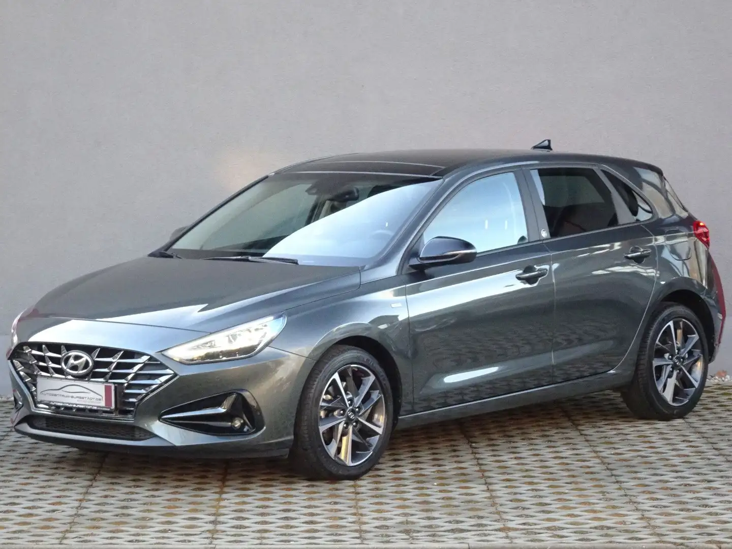 Hyundai i30 Edition 30+ Mild-Hybrid/Panorana/LED/Navi Gris - 1