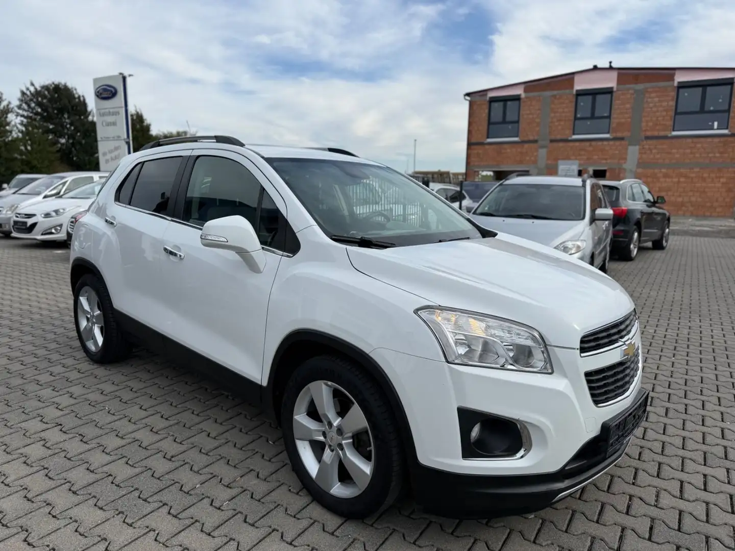 Chevrolet Trax **super Ausstattung** Weiß - 1