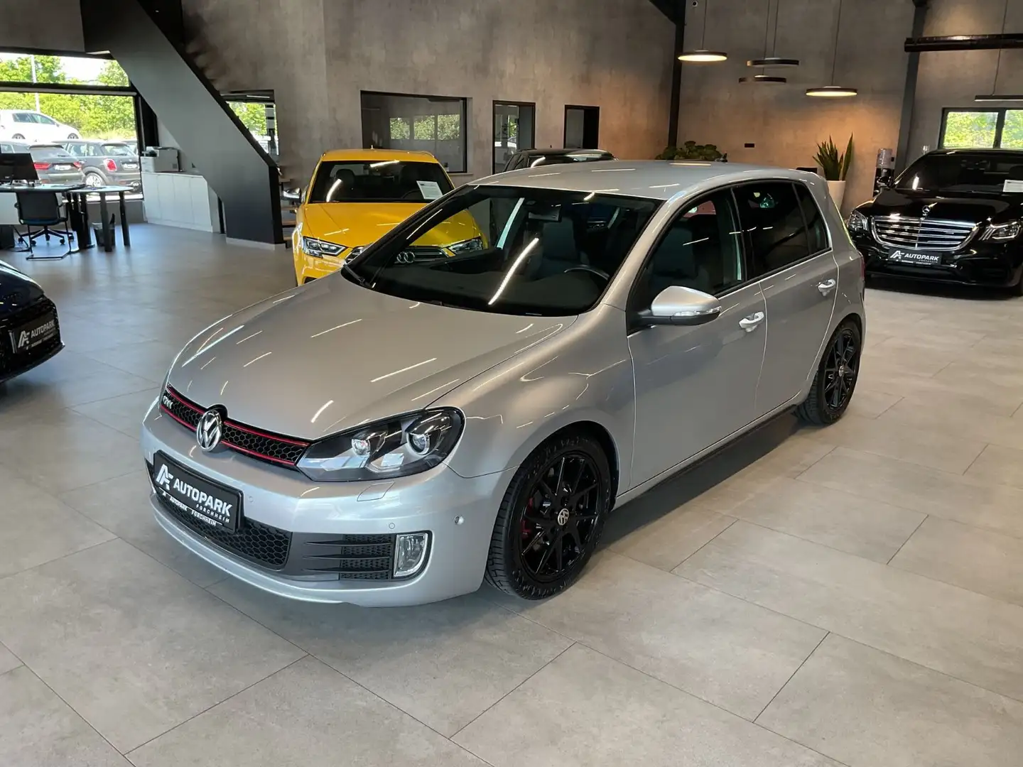 Volkswagen Golf VI GTI DSG Leder Kamera Navi Sitzh. Xenon Argent - 1