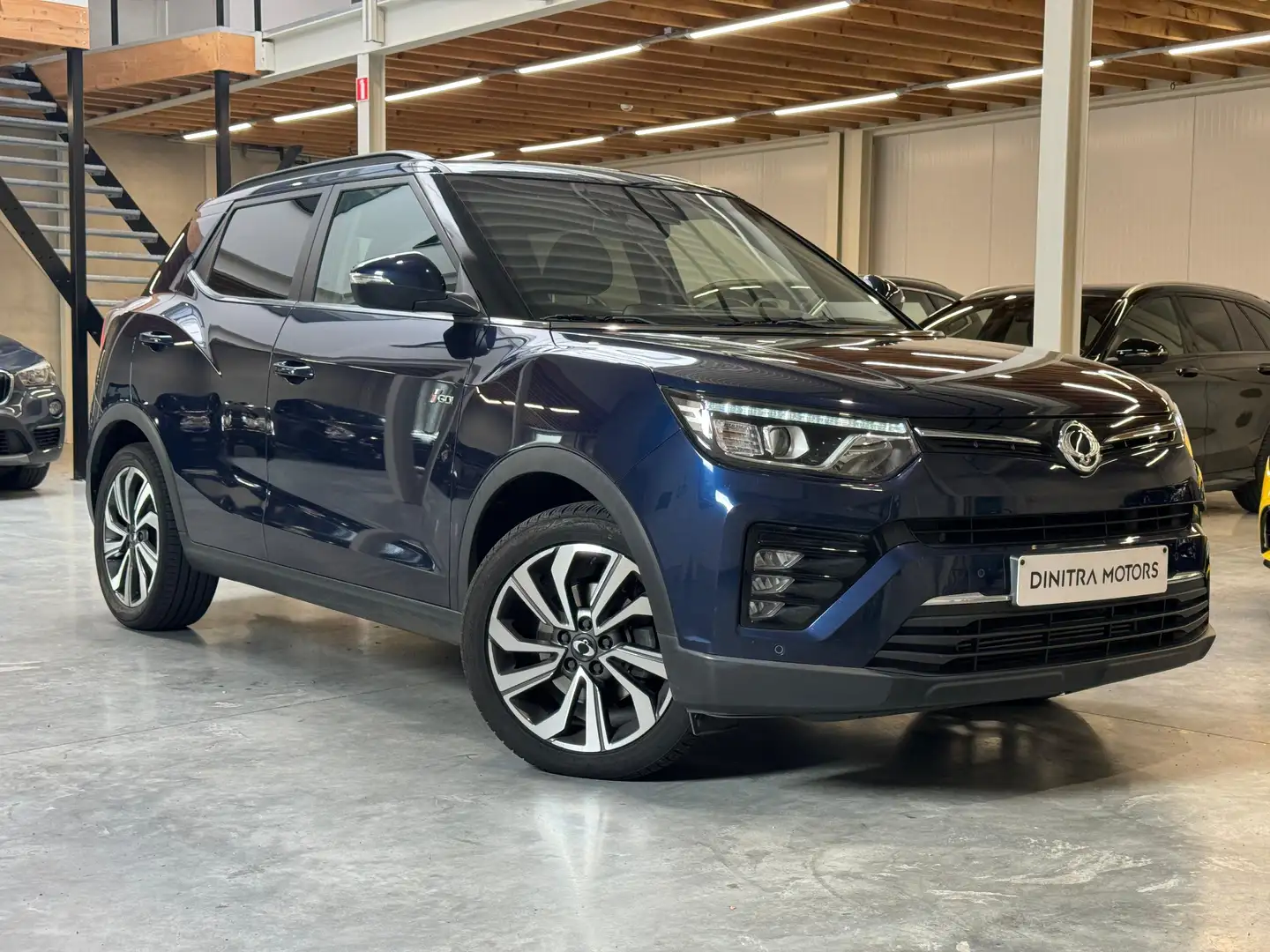 SsangYong Tivoli Tivoli 1.5 T-GDi Amber- Carplay/Camera/Cruise/Navi Blauw - 1