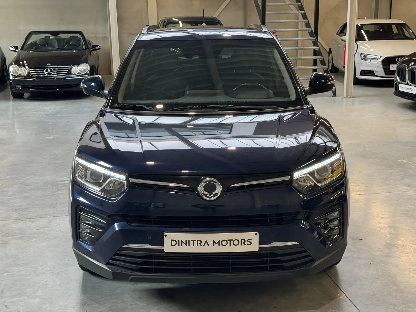 SsangYong Tivoli Tivoli 1.5 T-GDi Amber- Carplay/Camera/Cruise/Navi Blauw - 2