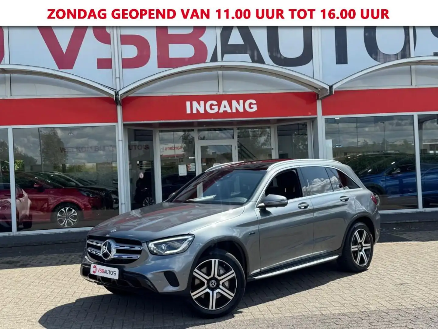 Mercedes-Benz GLC 300 GLC 300e AUT. 4MATIC FACELIFT PANO-DAK LEER NAVI C Grijs - 1