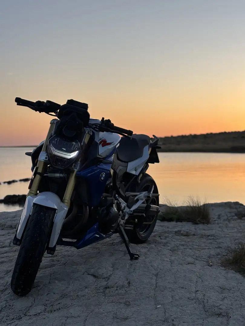 BMW F 900 R Volle Ausstattung - 1