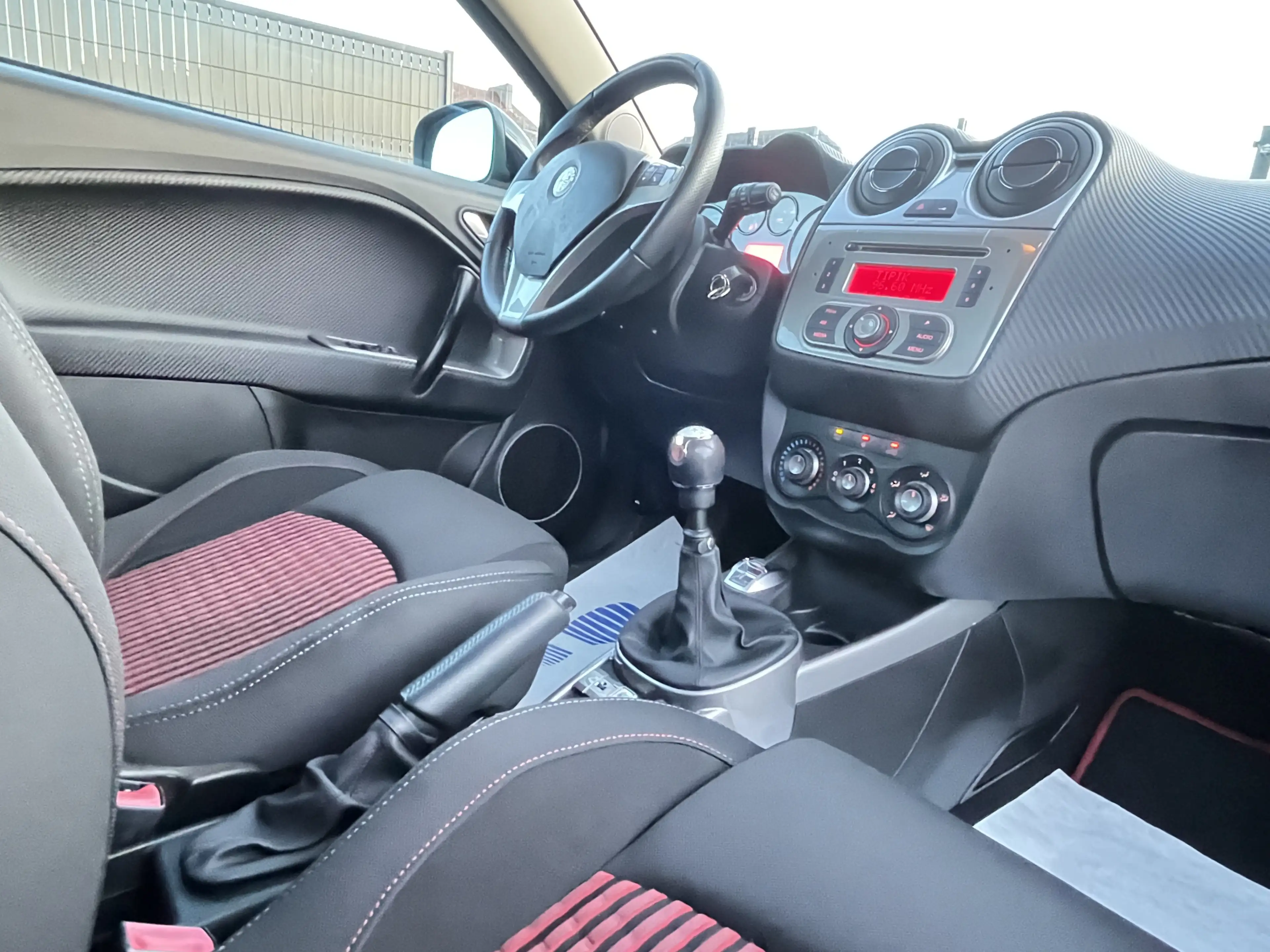 Alfa Romeo MiTo Mito 1.4i TURISMO SPORT GARANTIE 12 MOIS — photo 12