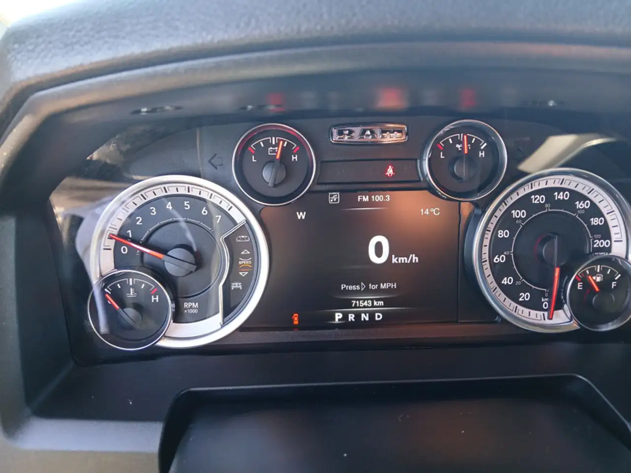 RAM 1500 снимка RAM 1500