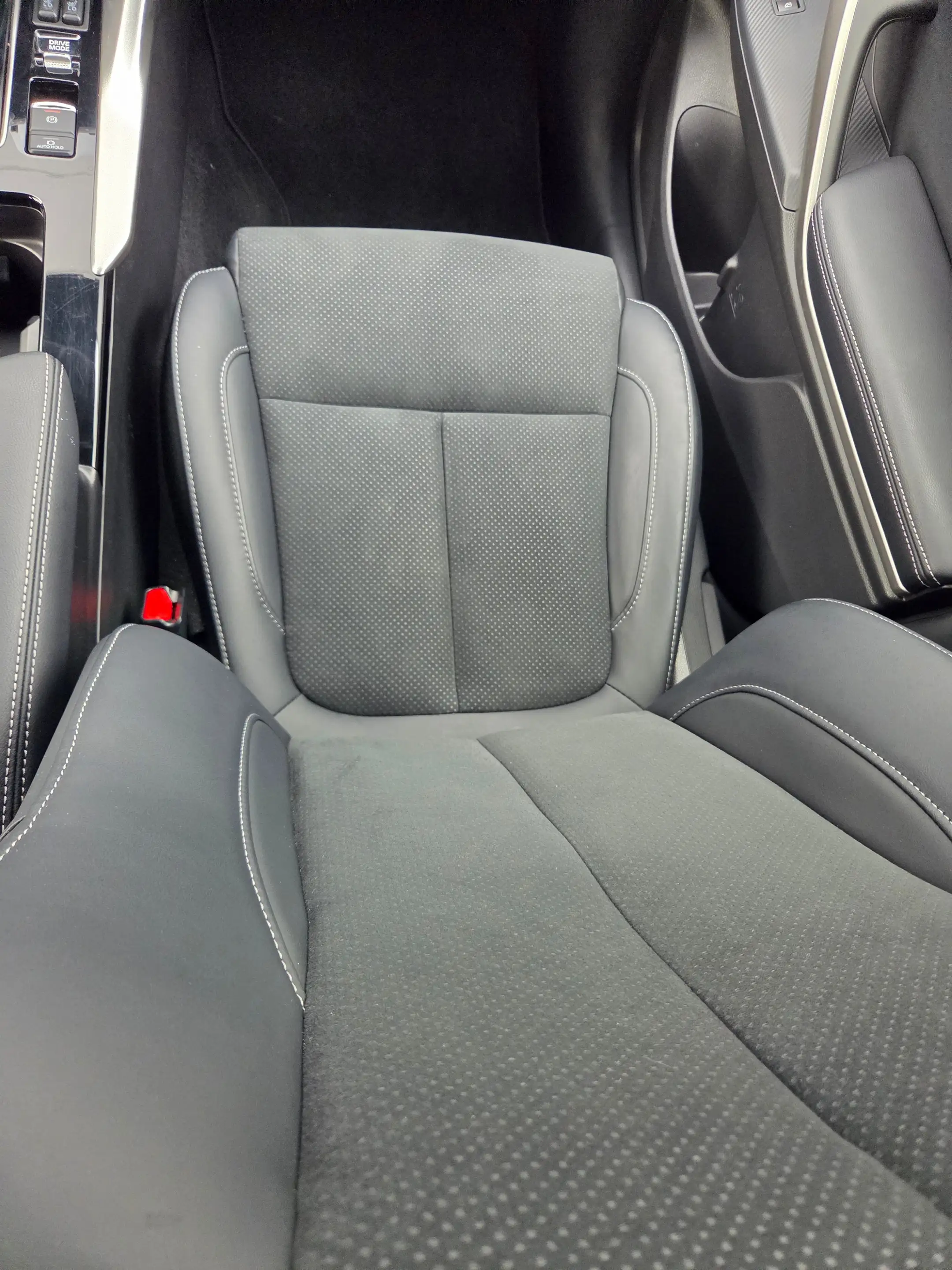 Mitsubishi Eclipse Cross 2.4 PHEV Exectutive Adaptive cruise control / appl — photo 29