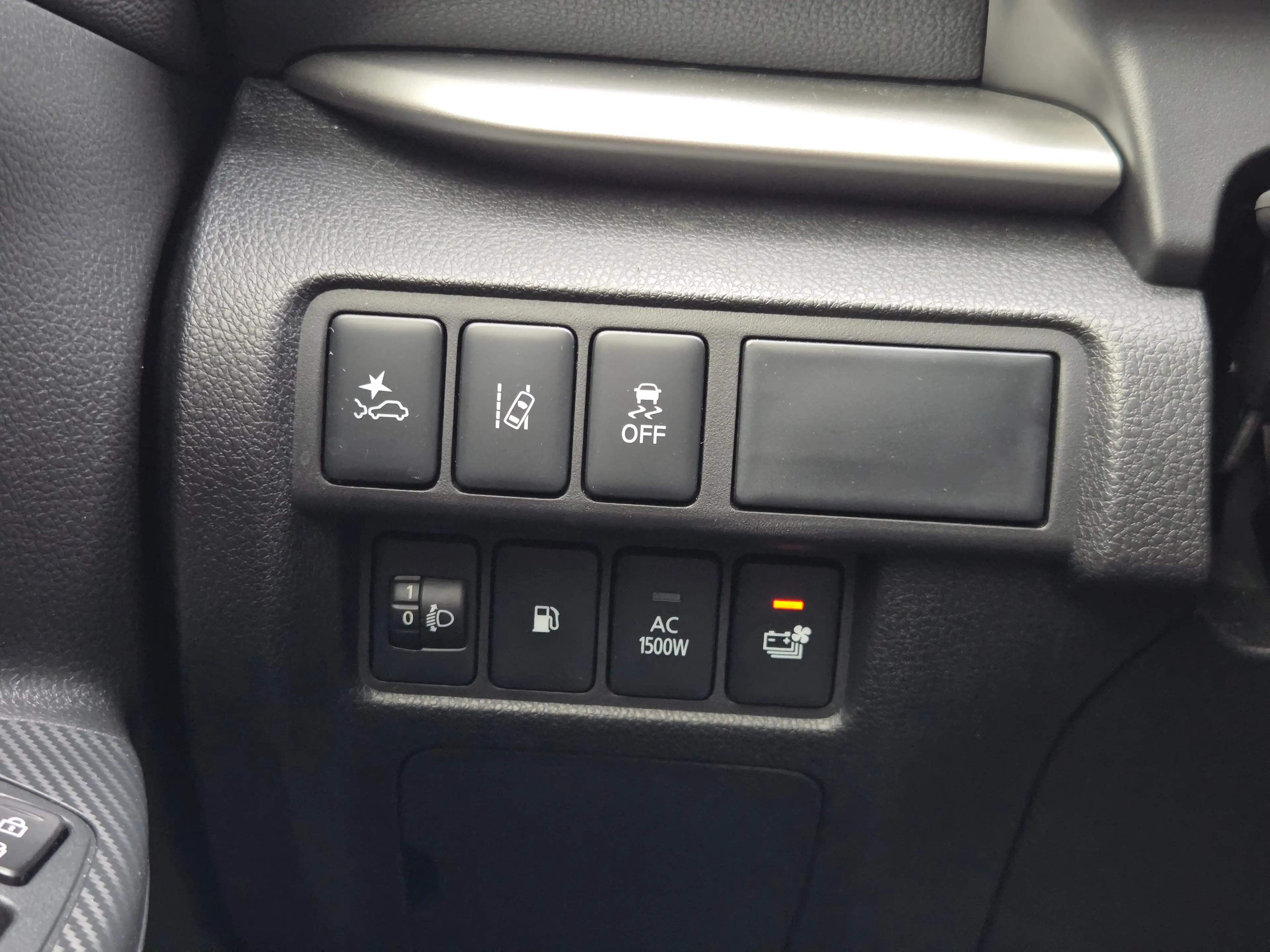 Mitsubishi Eclipse Cross 2.4 PHEV Exectutive Adaptive cruise control / appl — photo 27