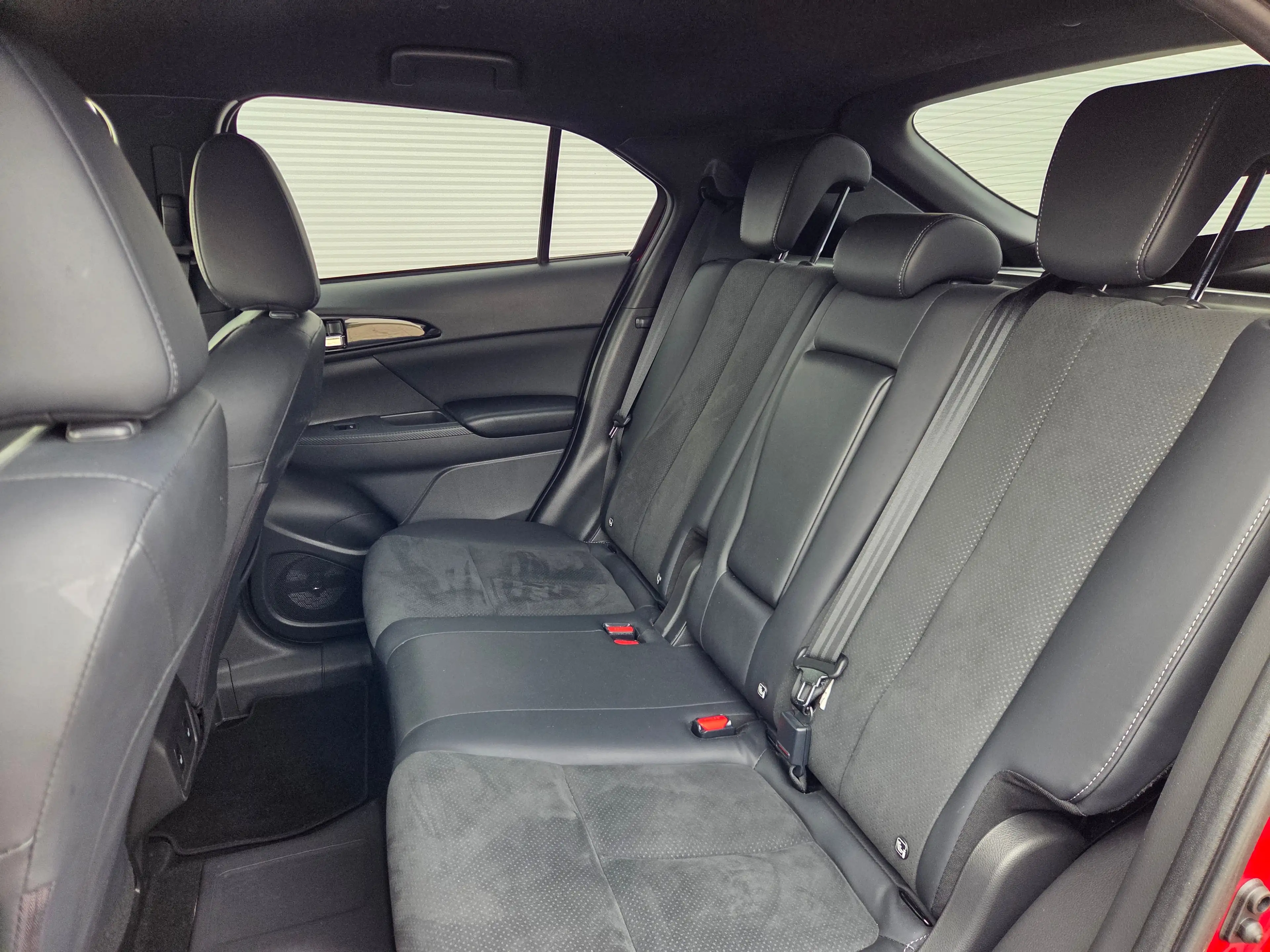 Mitsubishi Eclipse Cross 2.4 PHEV Exectutive Adaptive cruise control / appl — photo 40