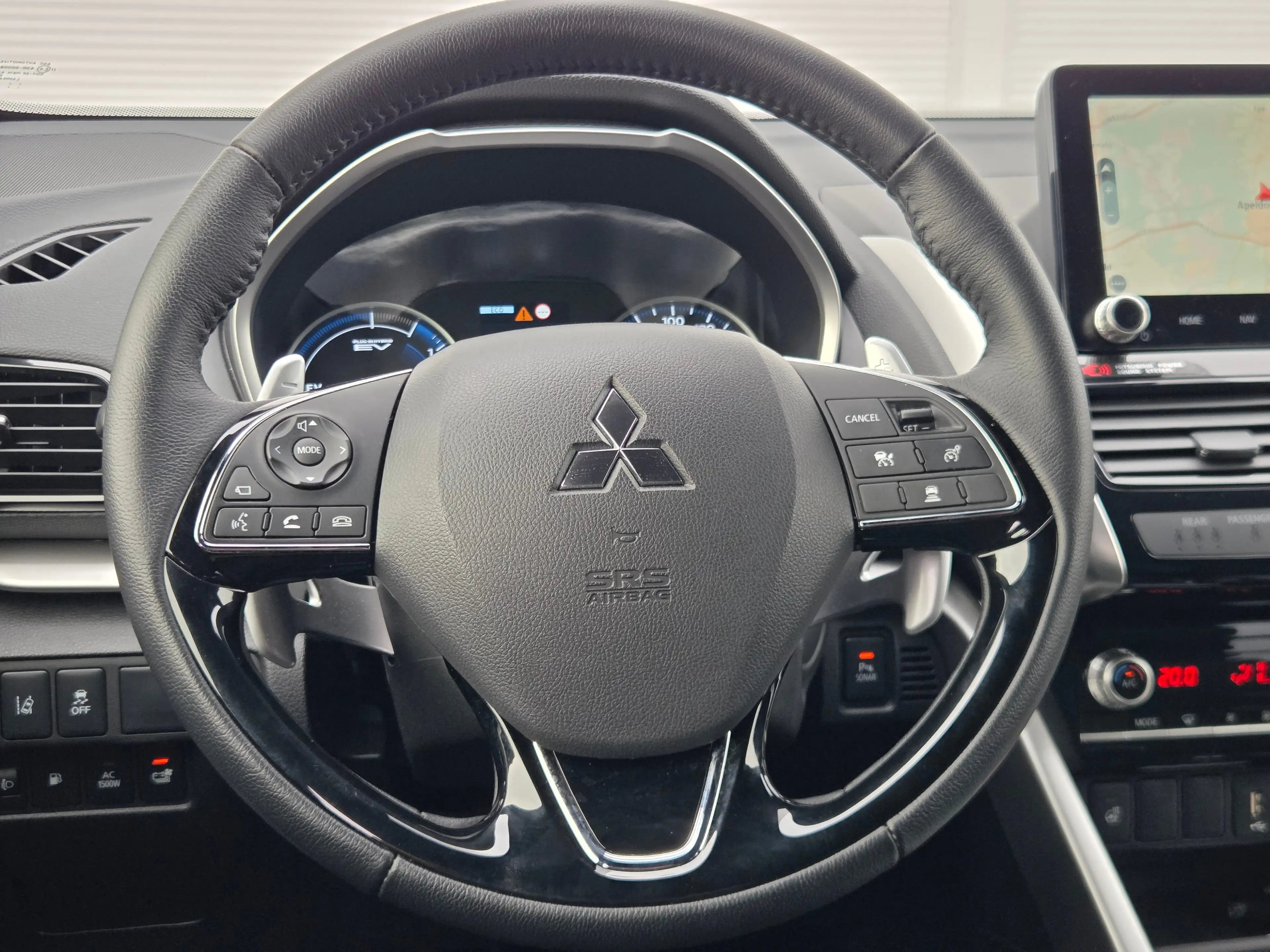 Mitsubishi Eclipse Cross 2.4 PHEV Exectutive Adaptive cruise control / appl — photo 23