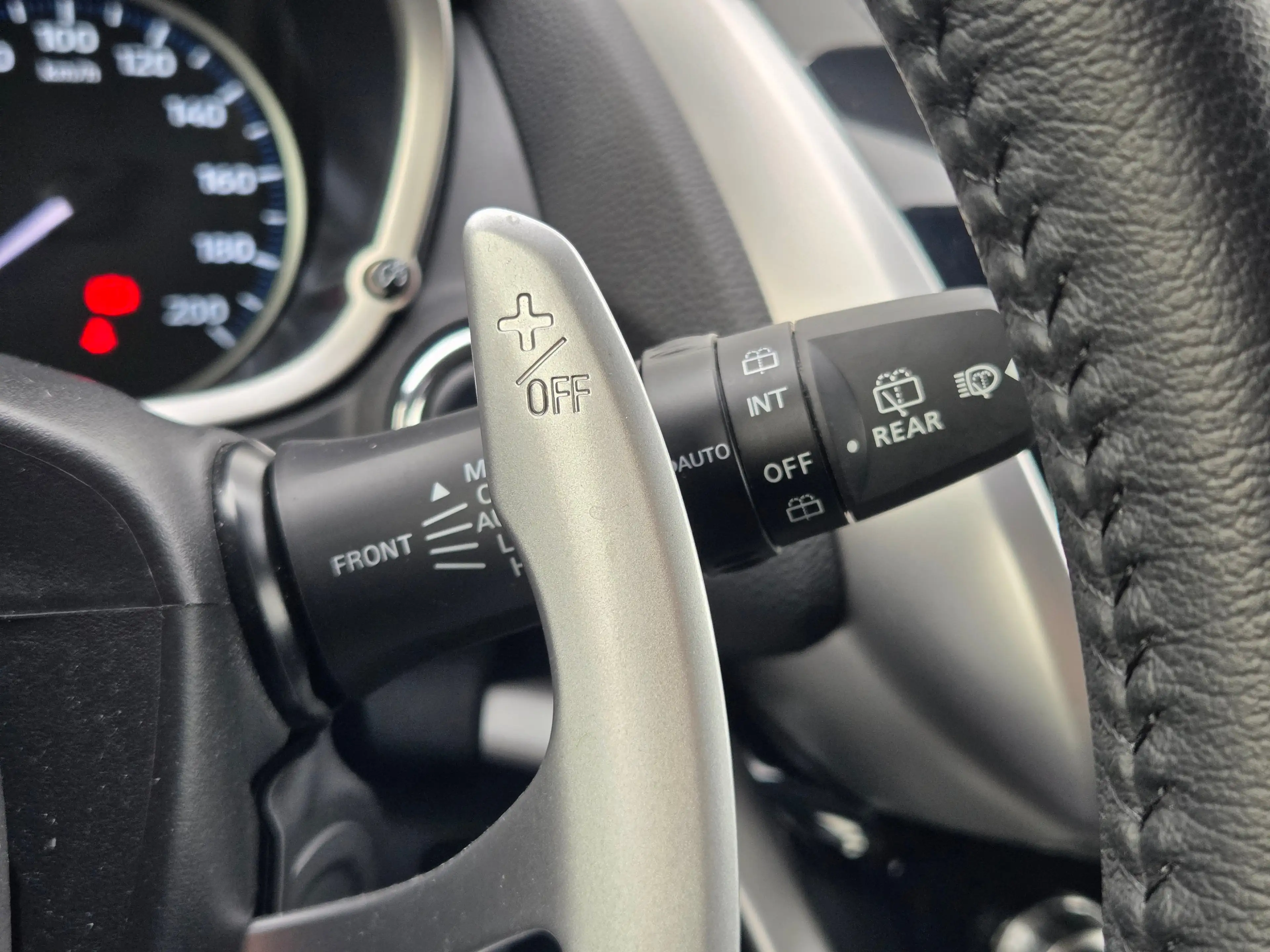 Mitsubishi Eclipse Cross 2.4 PHEV Exectutive Adaptive cruise control / appl — photo 28