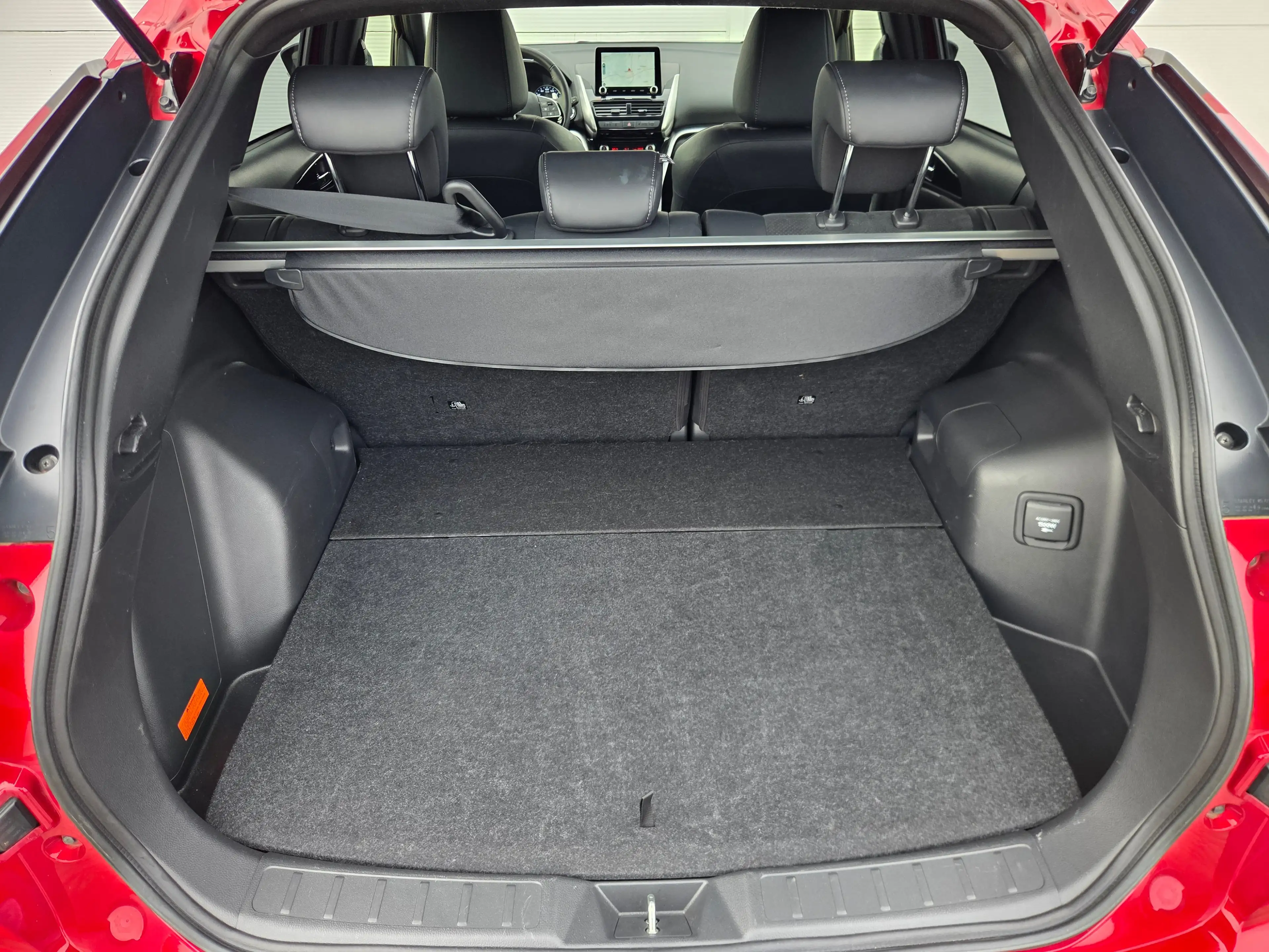 Mitsubishi Eclipse Cross 2.4 PHEV Exectutive Adaptive cruise control / appl — photo 36