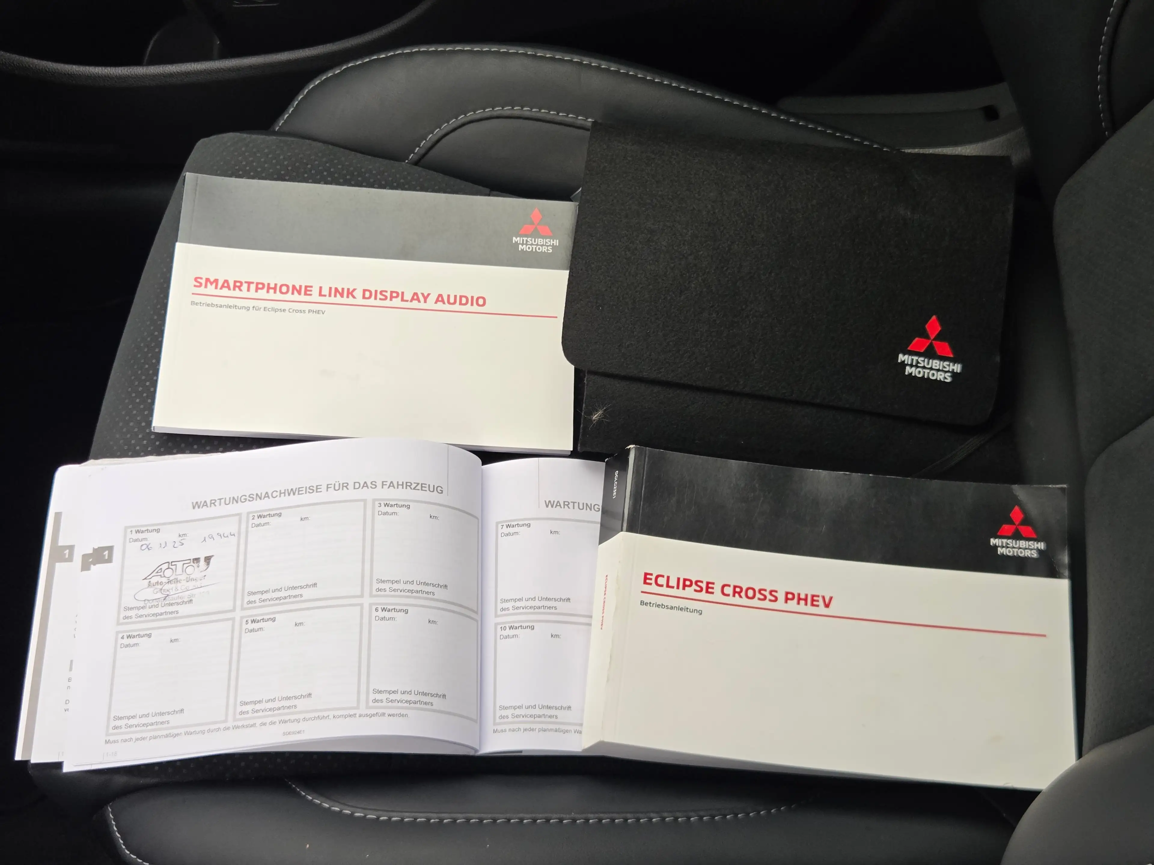 Mitsubishi Eclipse Cross 2.4 PHEV Exectutive Adaptive cruise control / appl — photo 12