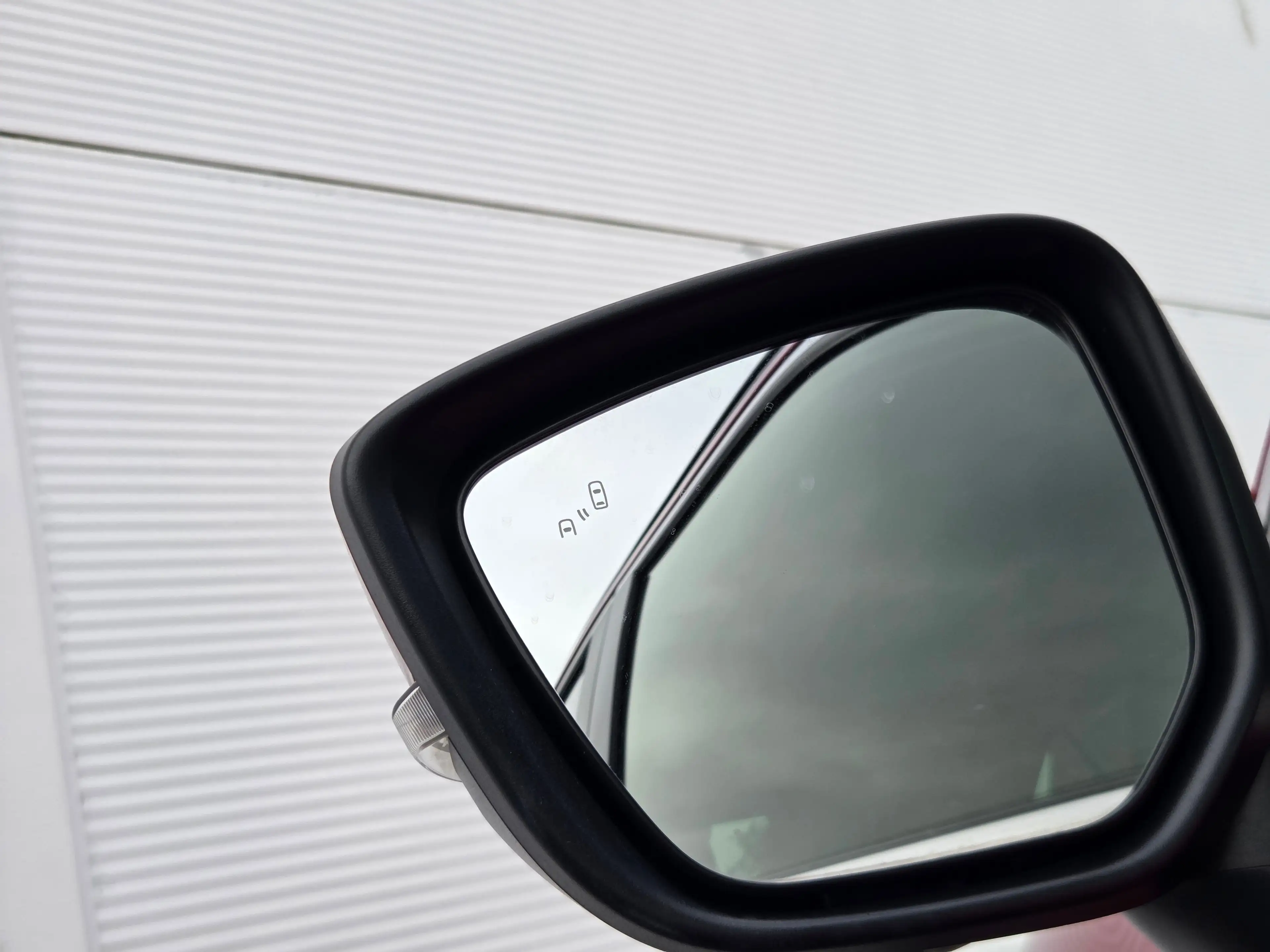 Mitsubishi Eclipse Cross 2.4 PHEV Exectutive Adaptive cruise control / appl — photo 10