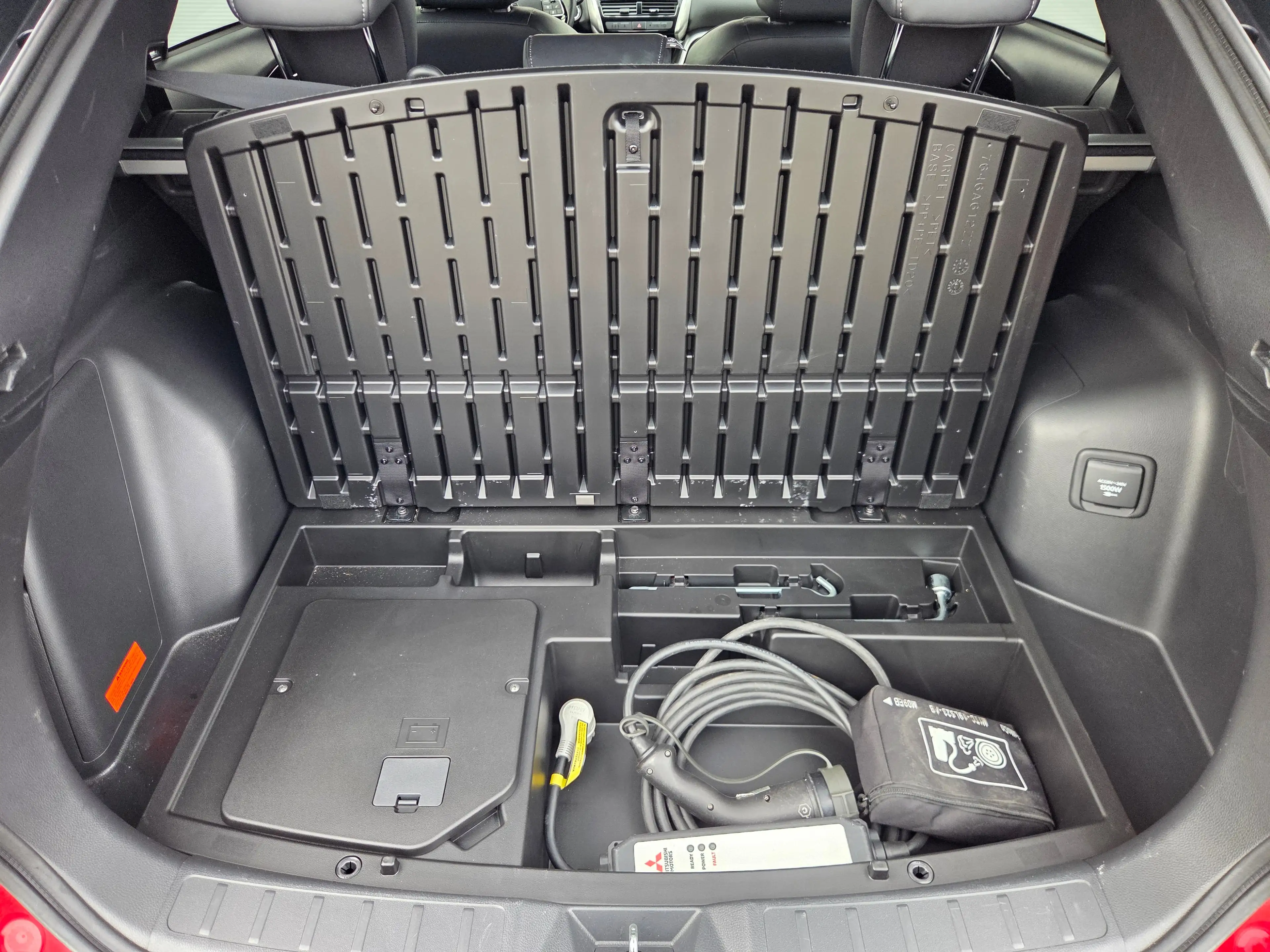 Mitsubishi Eclipse Cross 2.4 PHEV Exectutive Adaptive cruise control / appl — photo 35