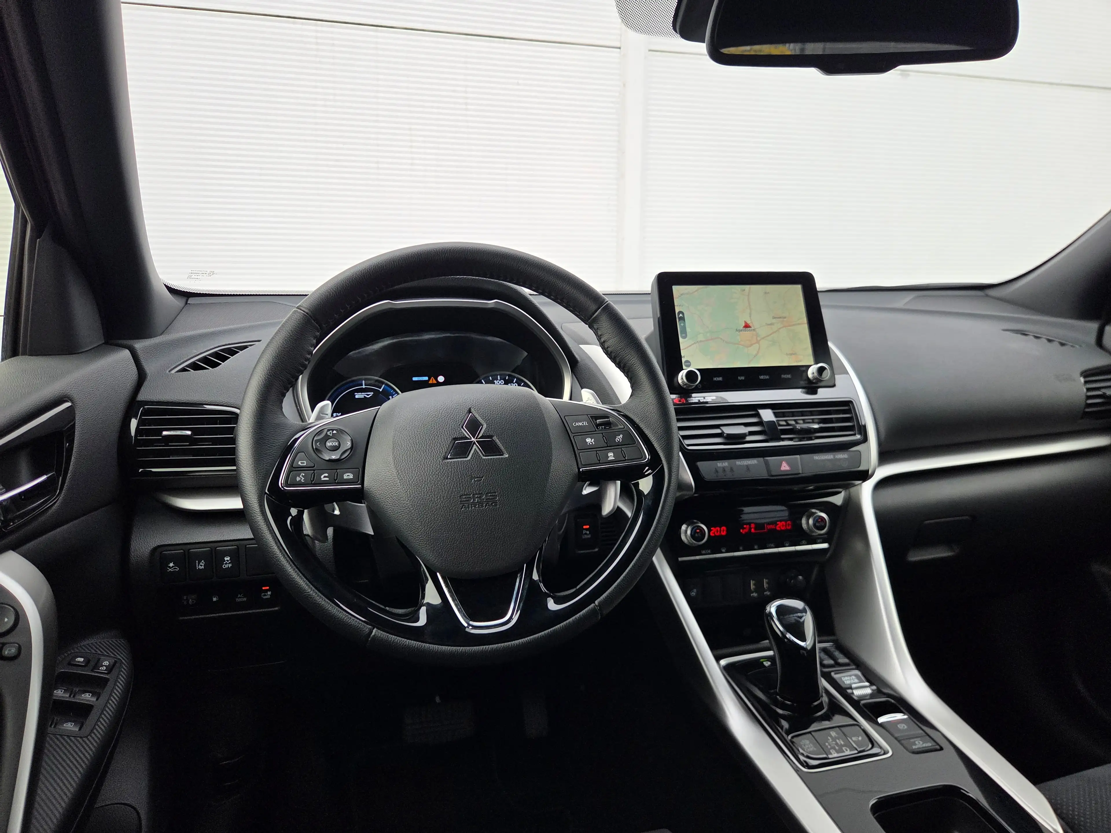 Mitsubishi Eclipse Cross 2.4 PHEV Exectutive Adaptive cruise control / appl — photo 32
