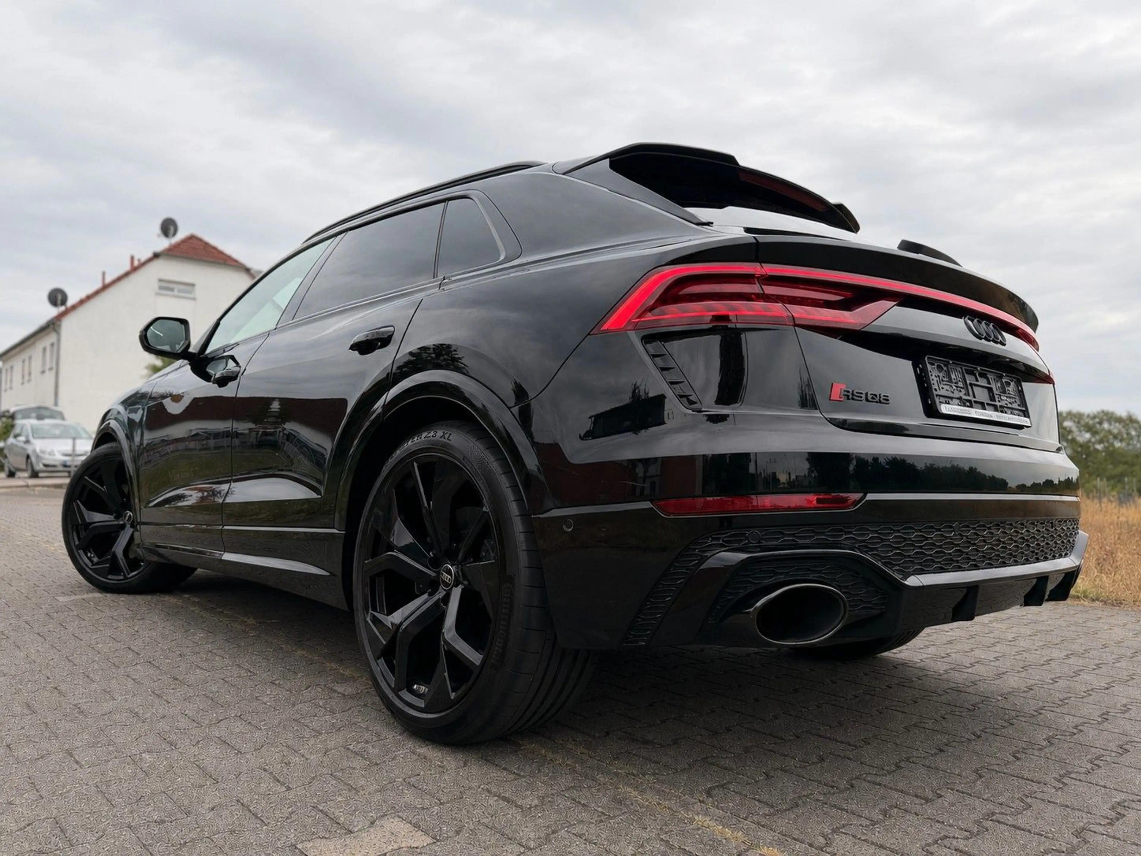 Audi RS Q8 *DYNAMIK PAKET PLUS*KERAMIK*ABSOLUT VOLL* — photo 2