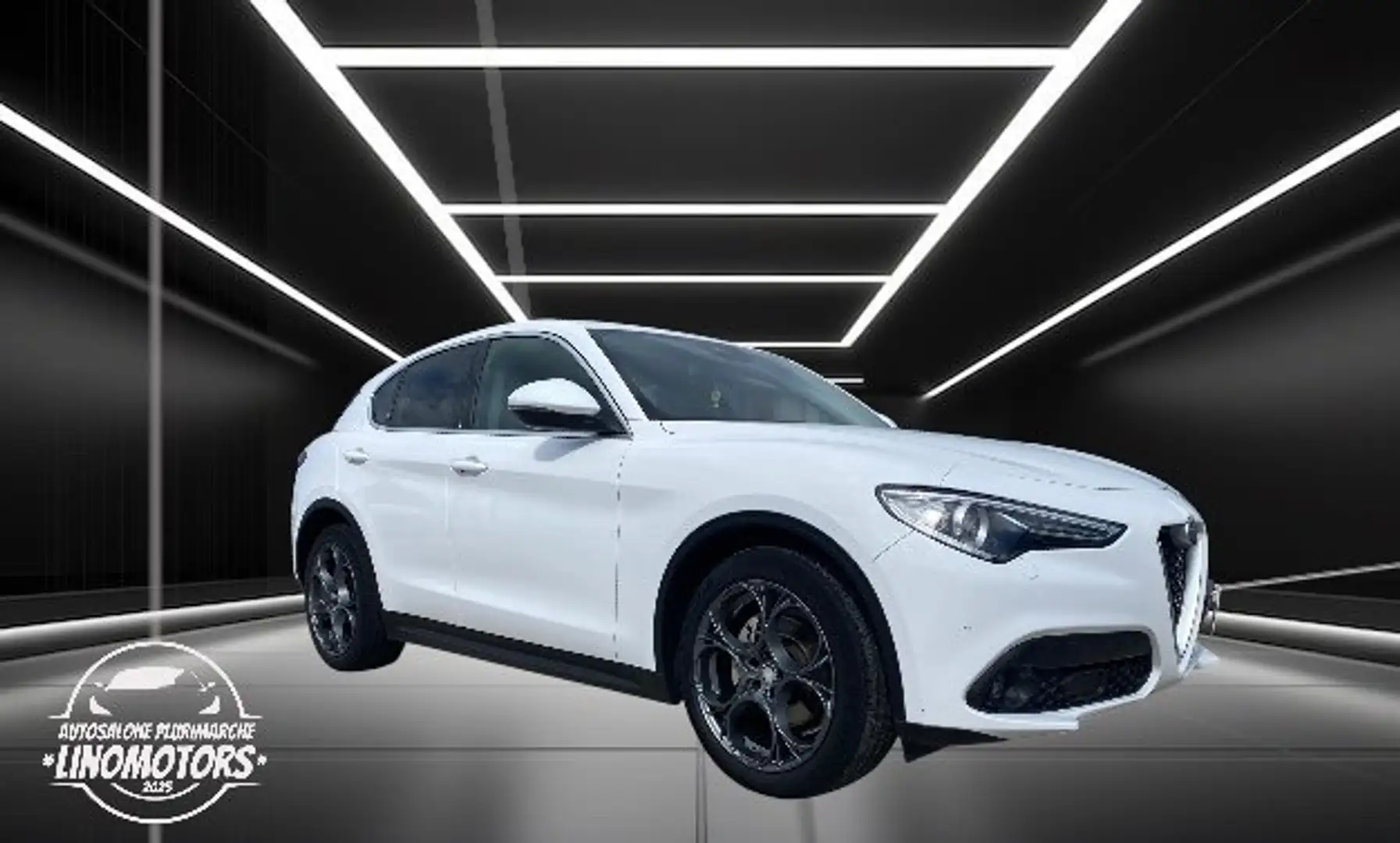 Alfa Romeo Stelvio 2.2 t Super rwd 180cv auto Bianco - 1